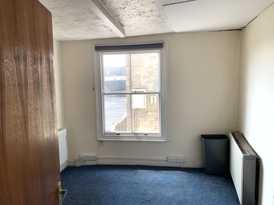 Image 6 of 11