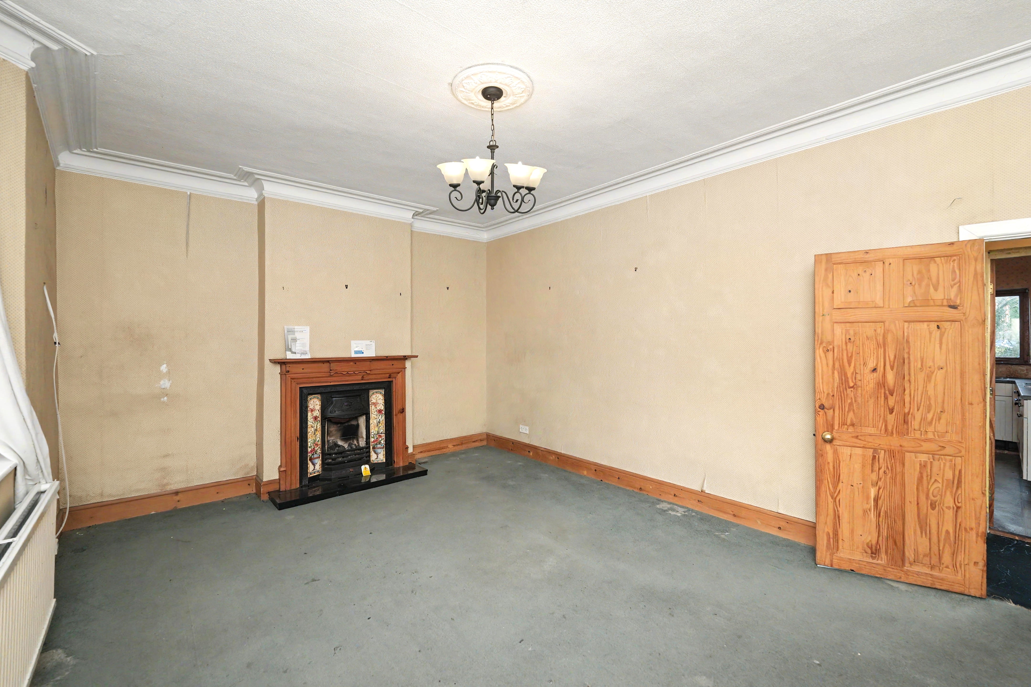 Image 3 of 20