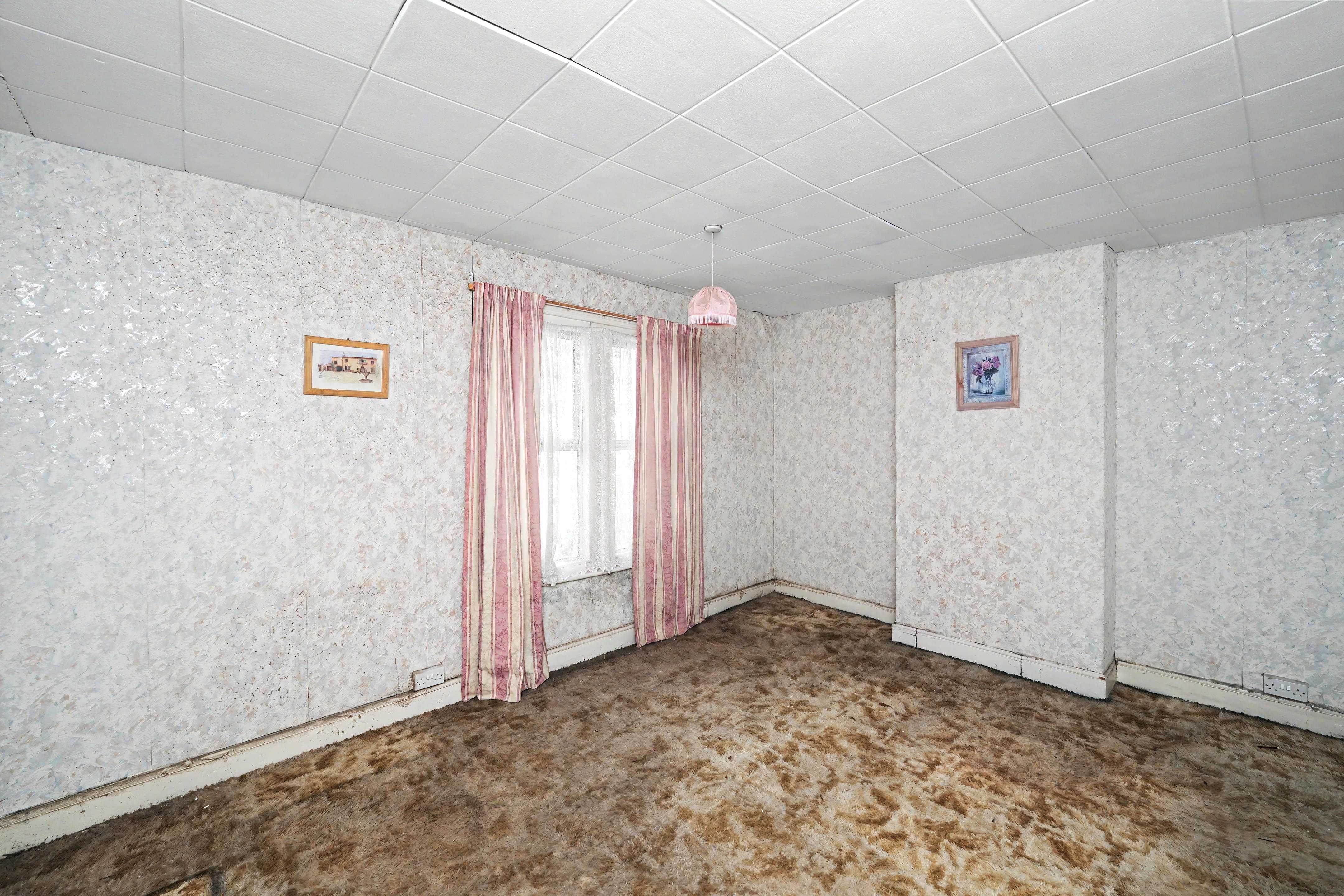 Image 9 of 19