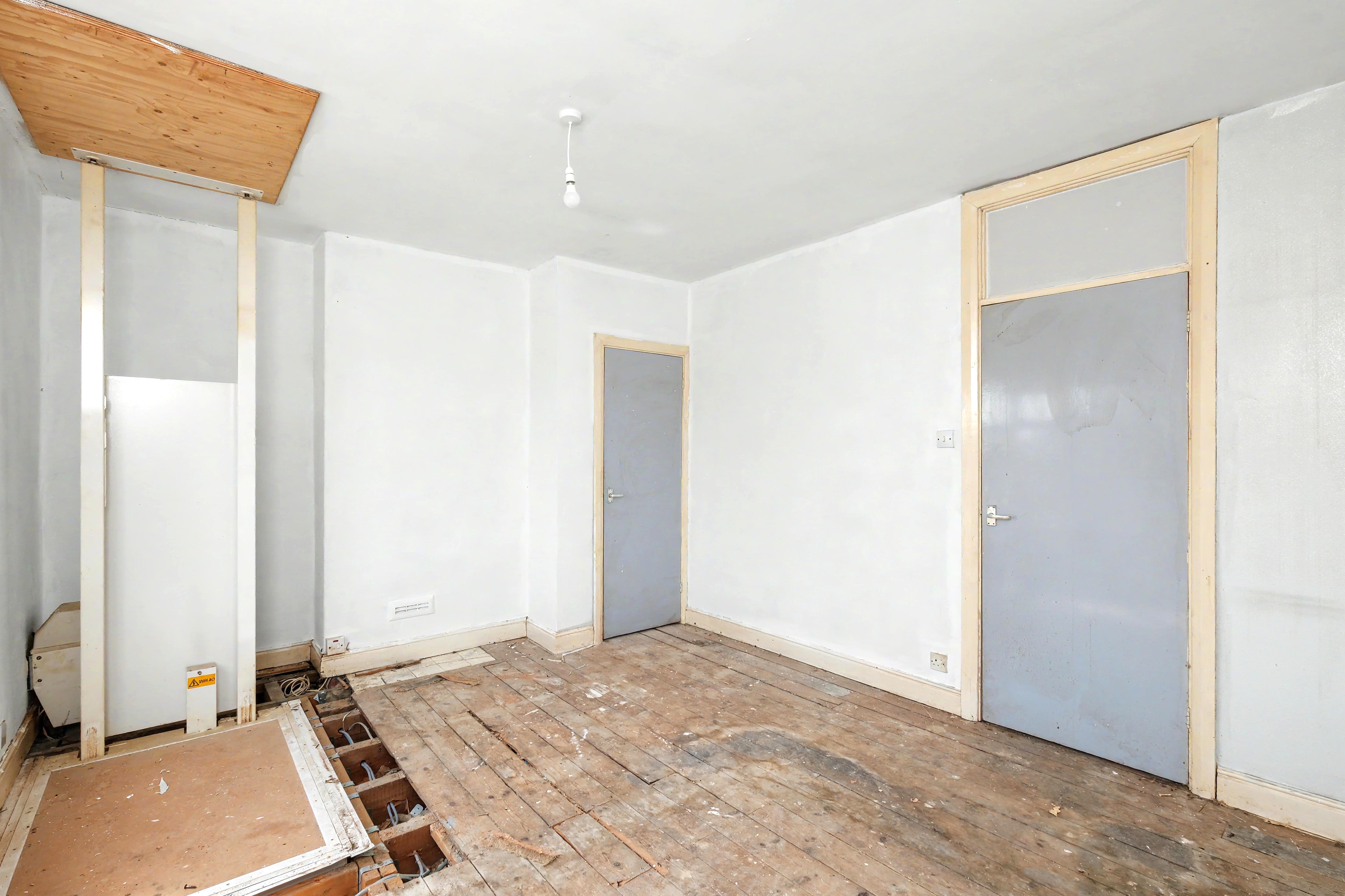 Image 10 of 17