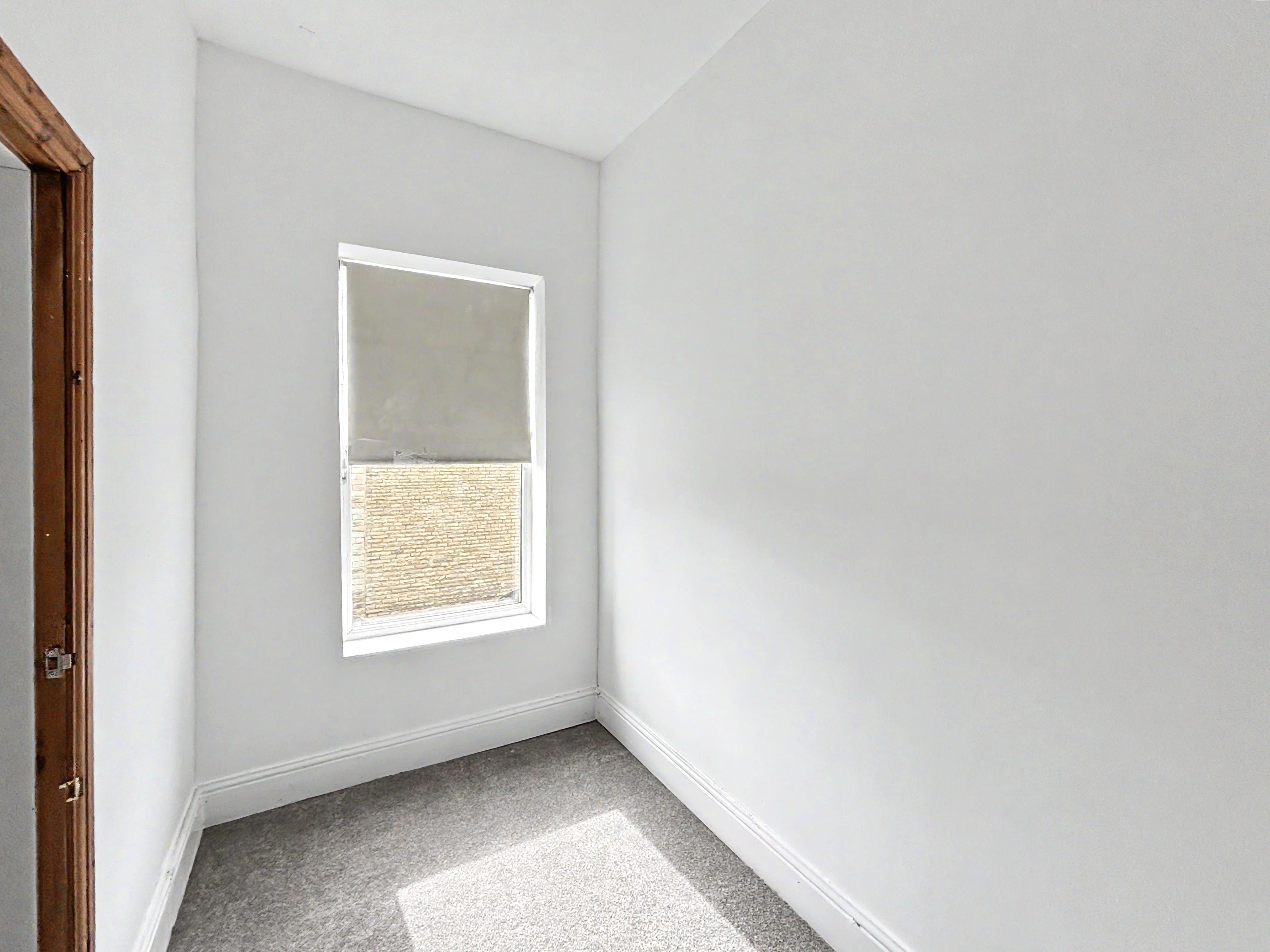 Image 11 of 14