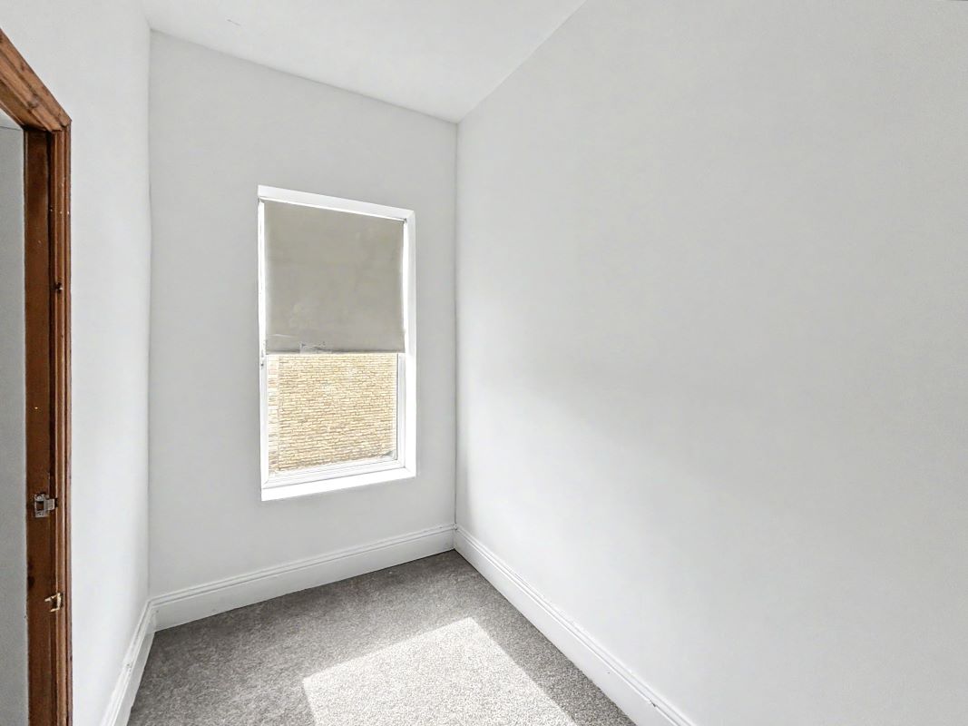 Image 11 of 14