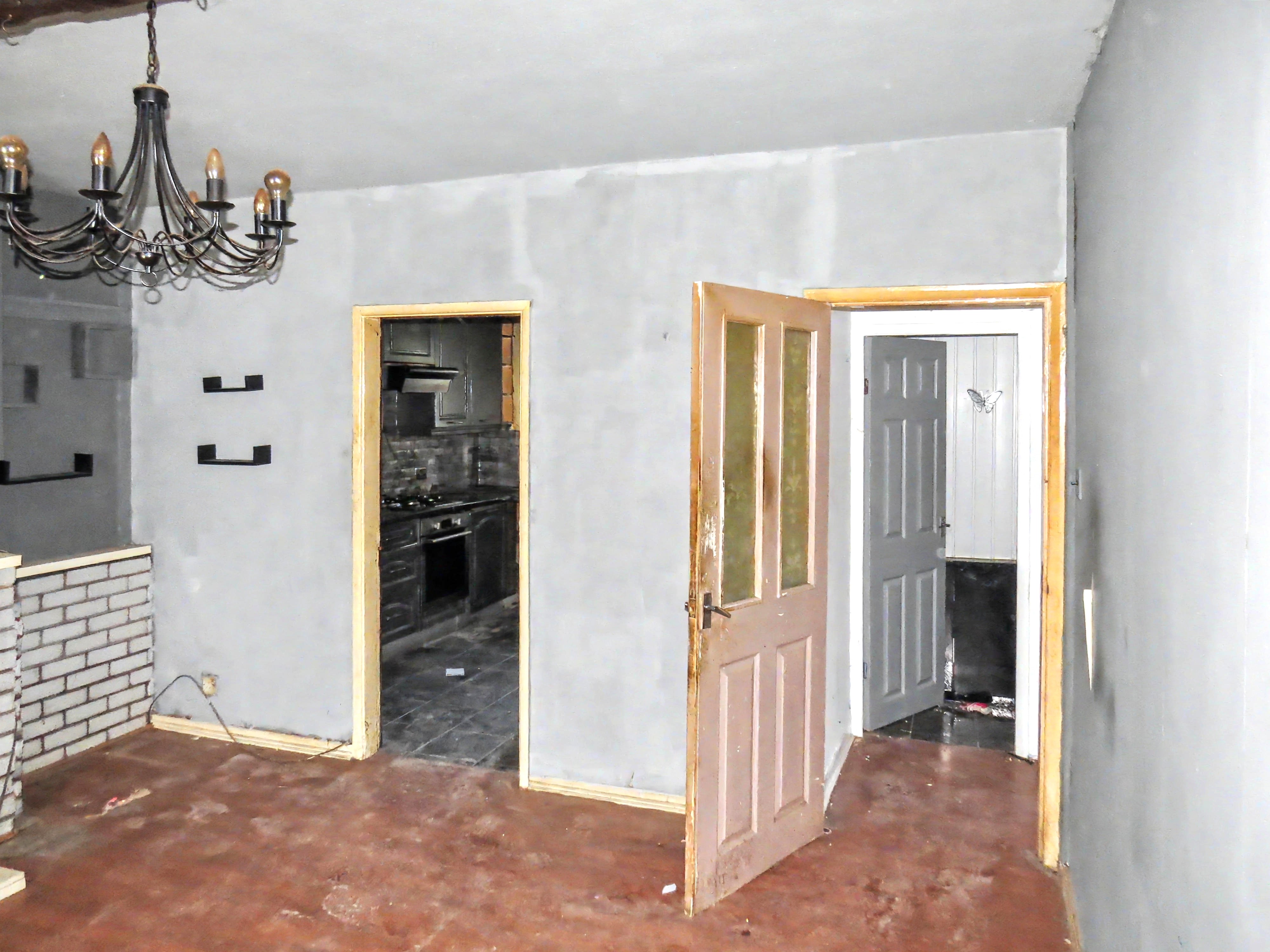 Image 3 of 22
