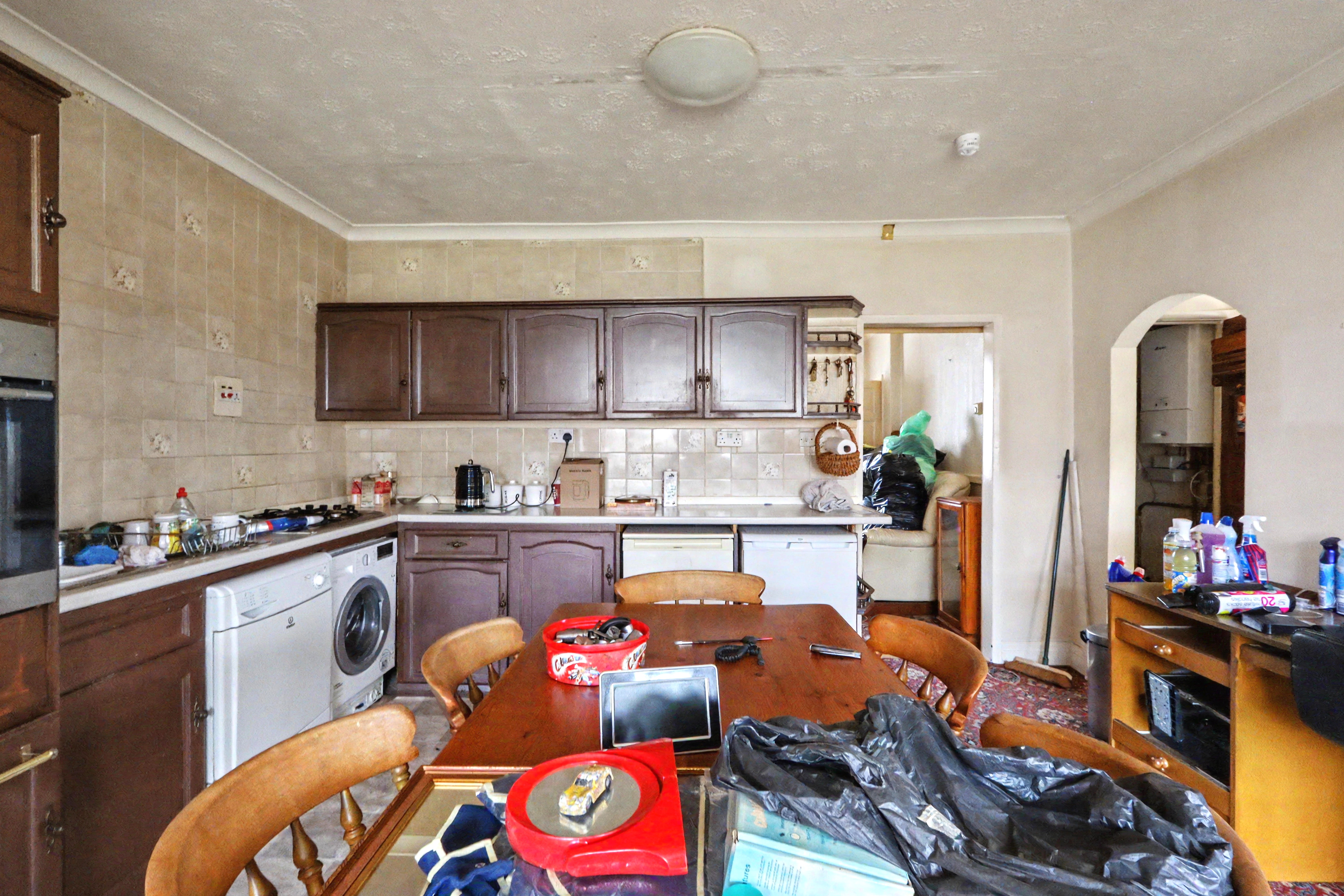 Image 4 of 14