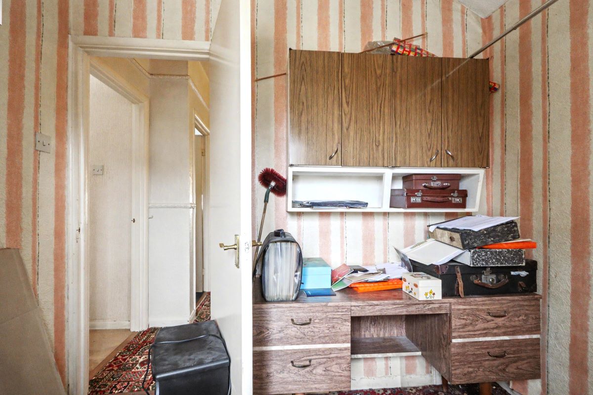 Image 9 of 14
