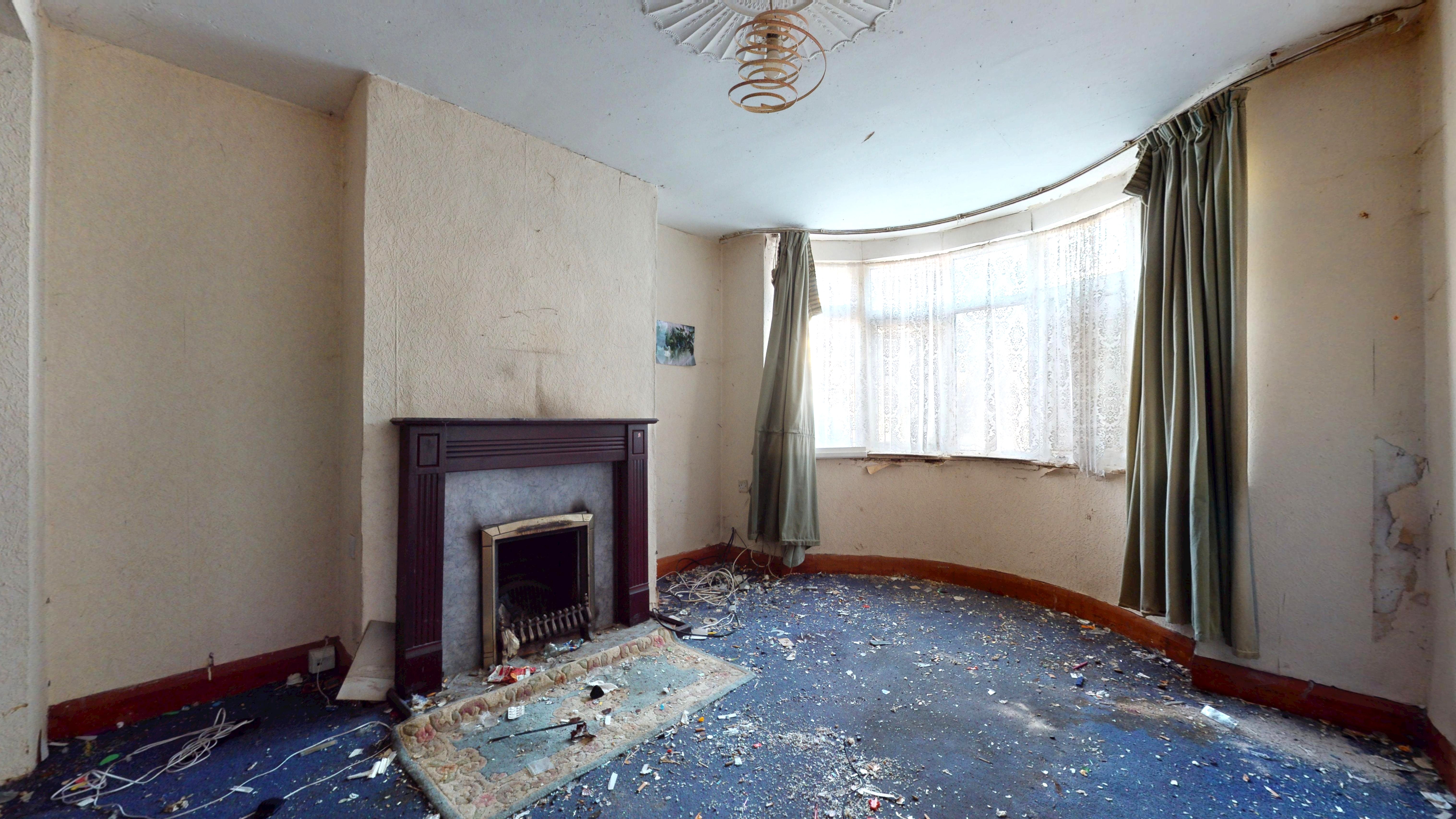 Image 2 of 10