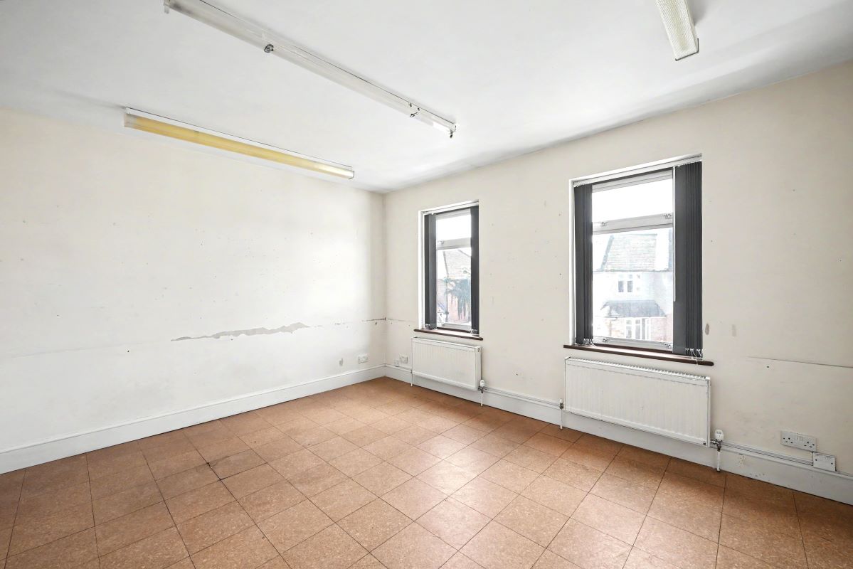 Image 9 of 18