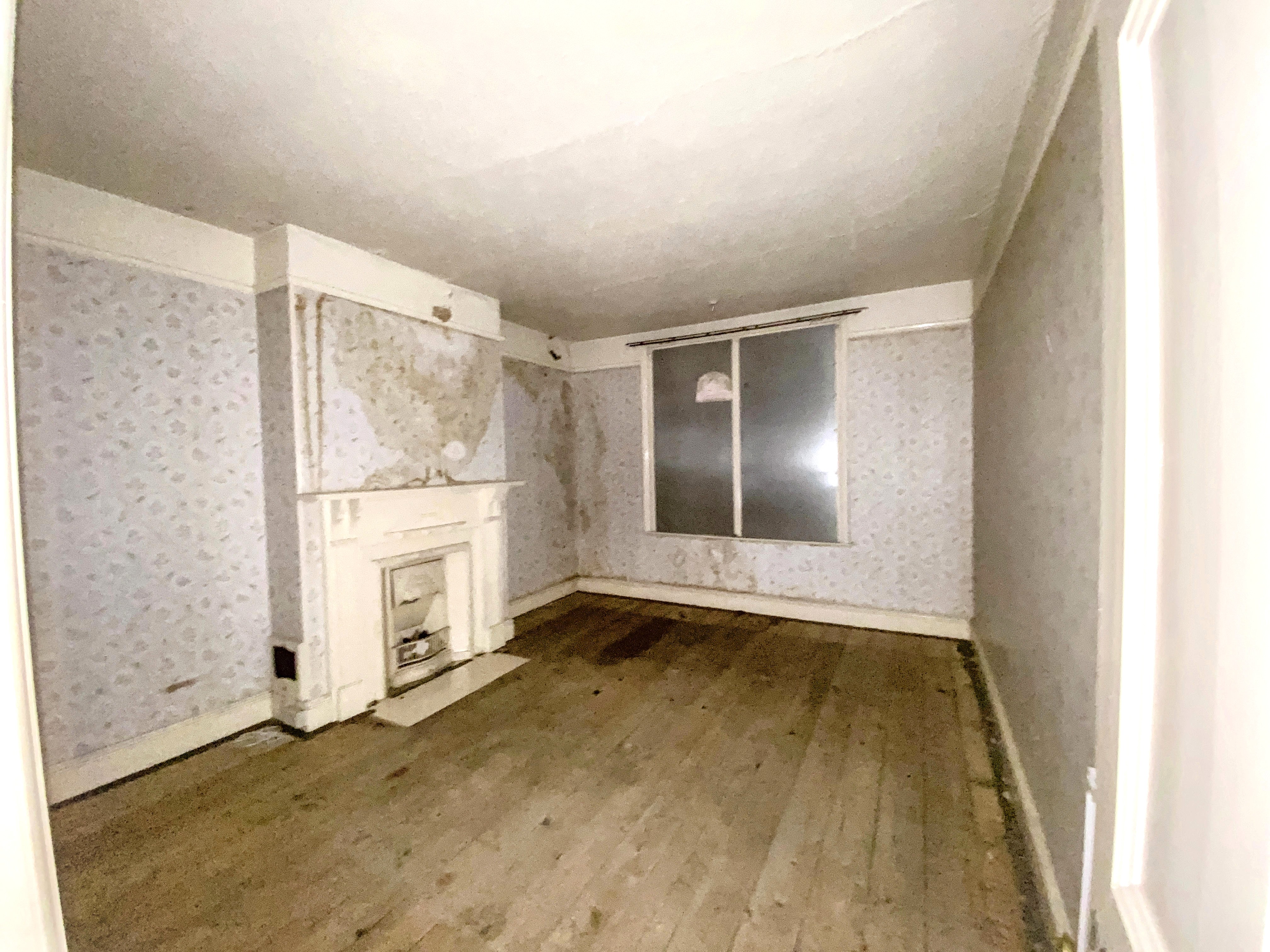 Image 4 of 13