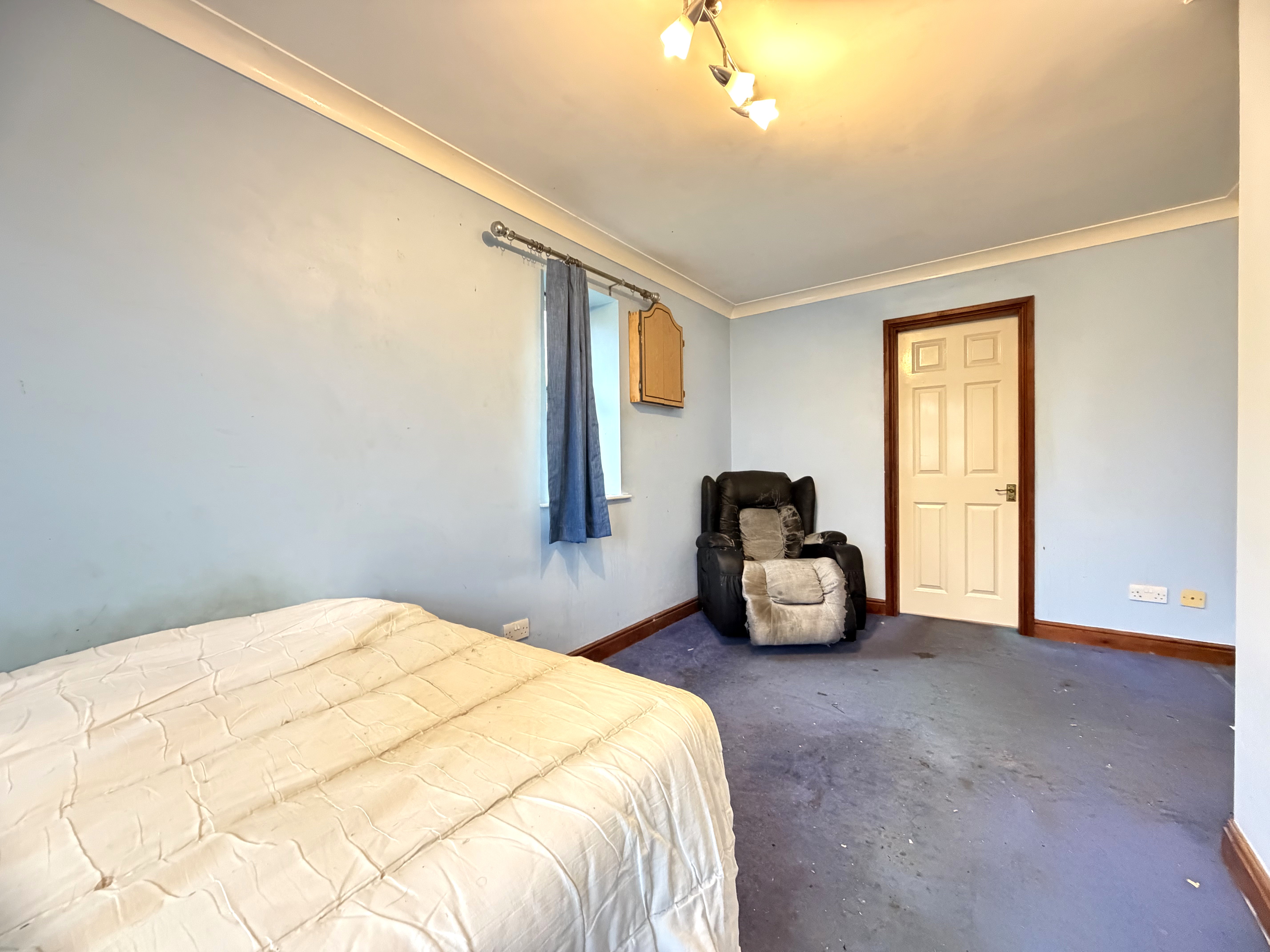 Image 15 of 30