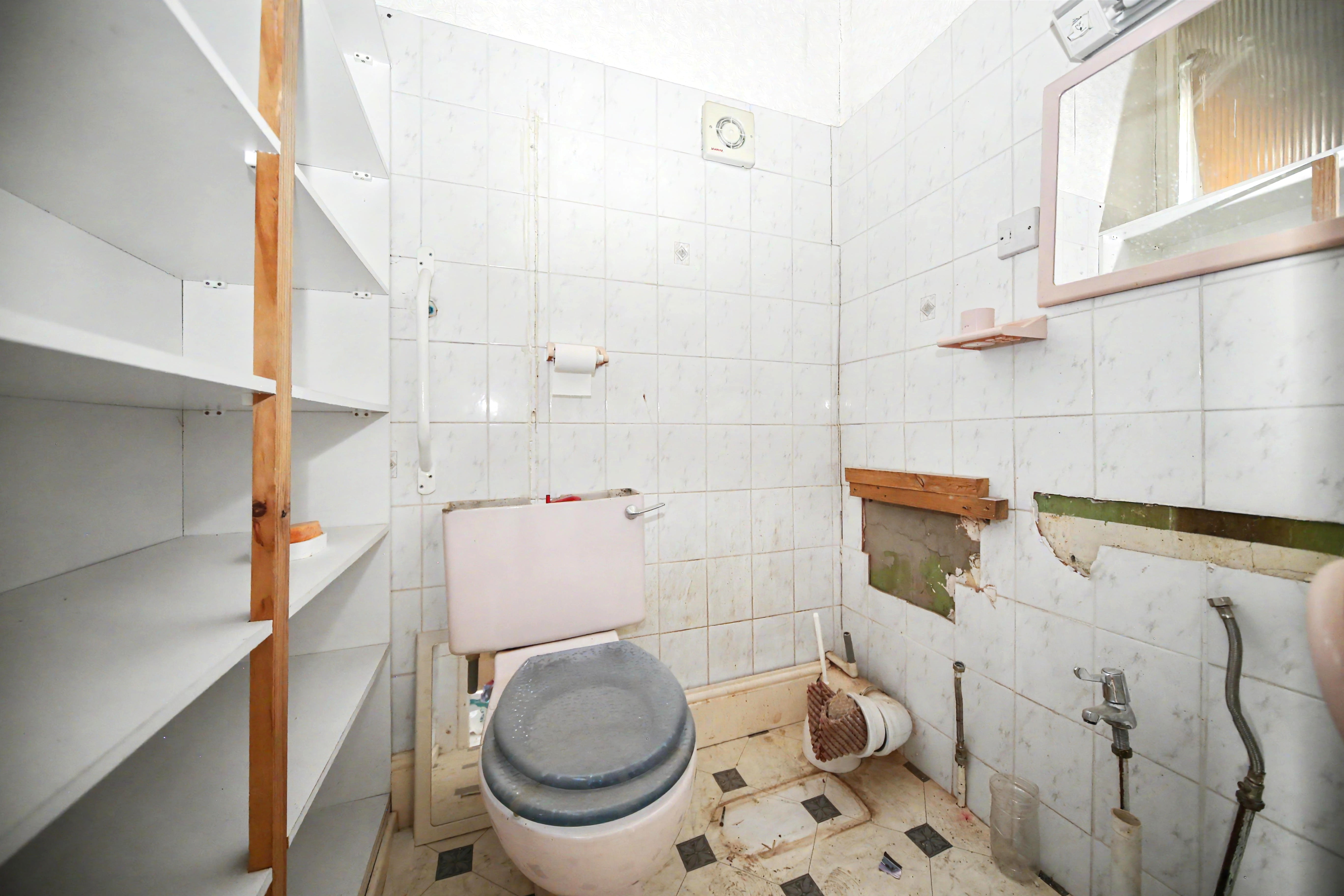 Image 15 of 25