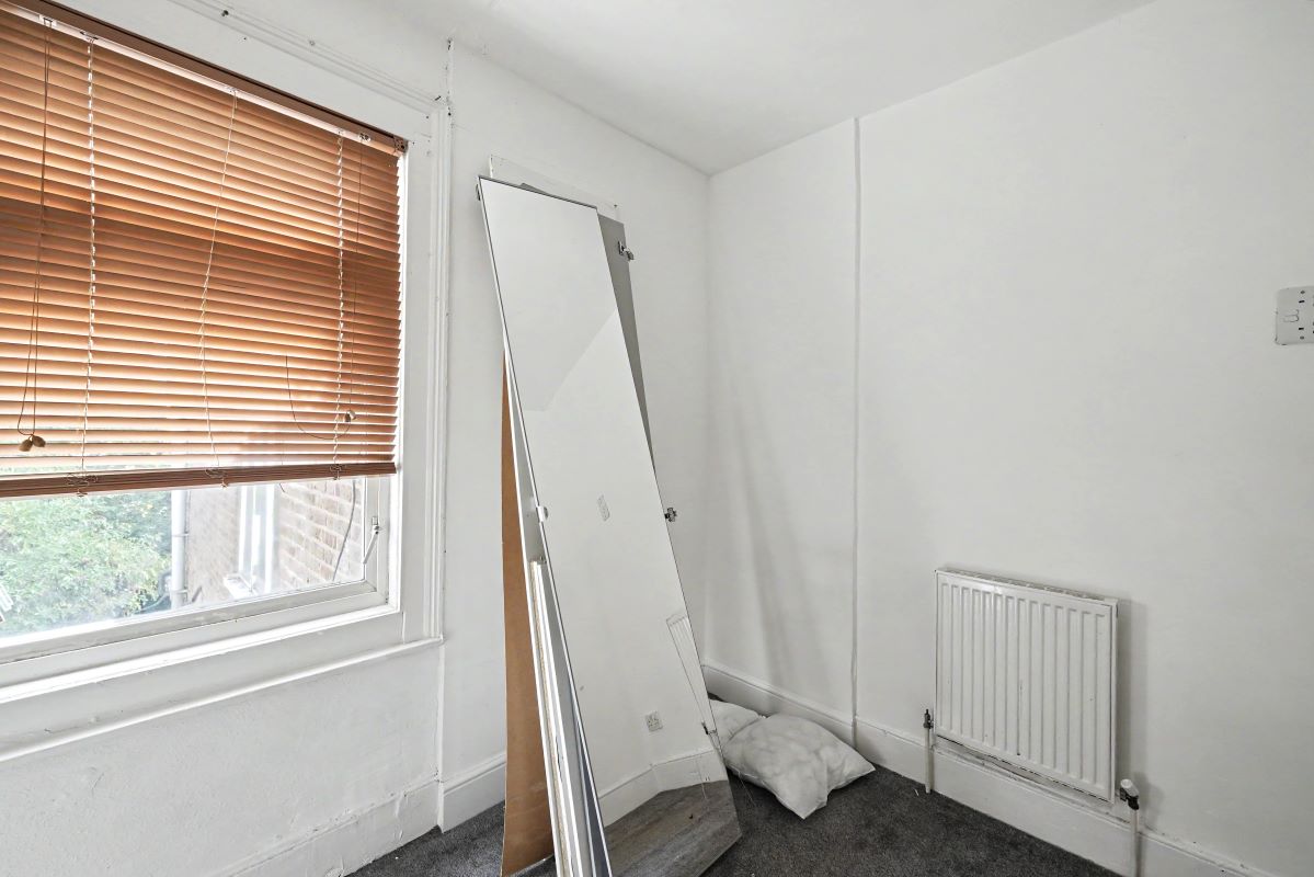 Image 12 of 19