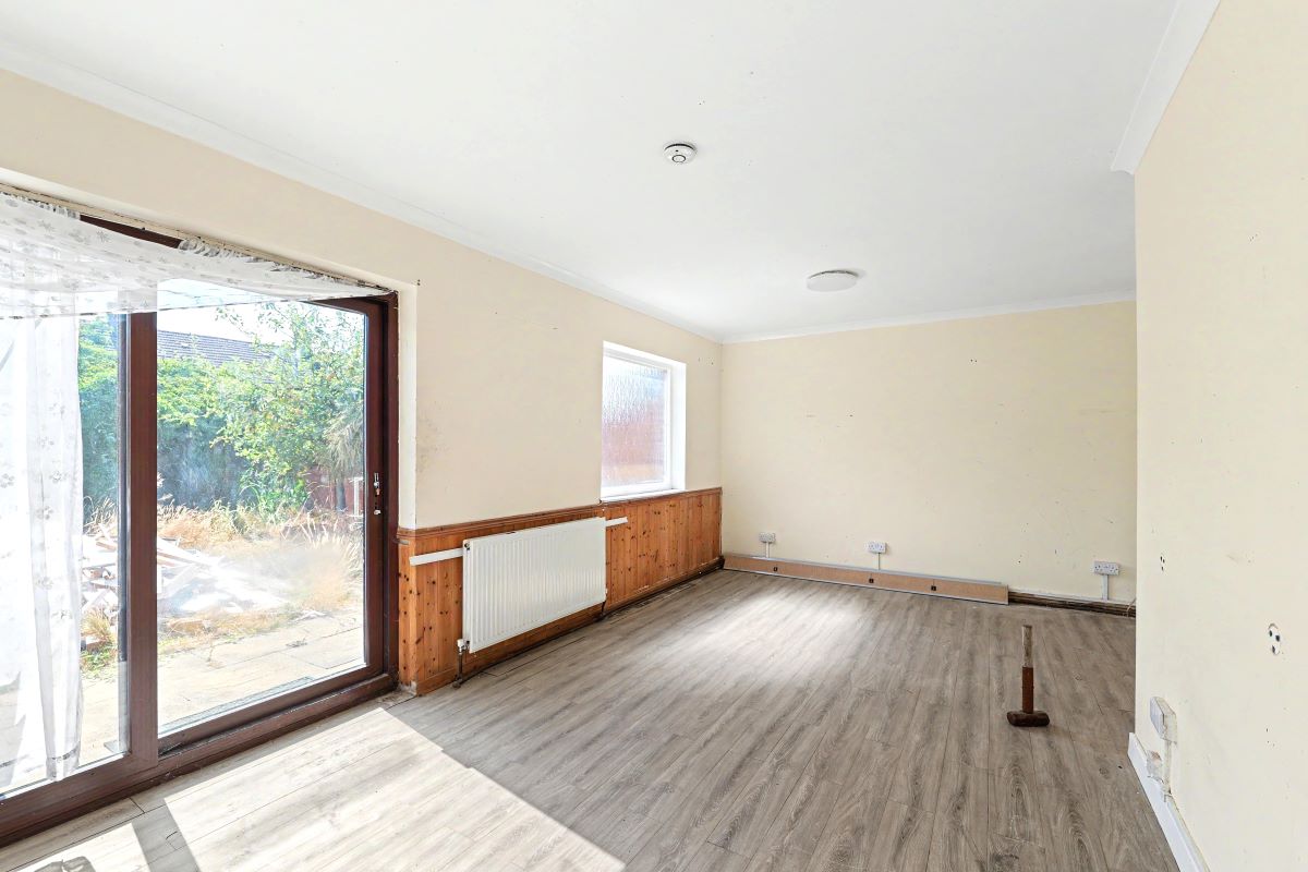 Image 2 of 17