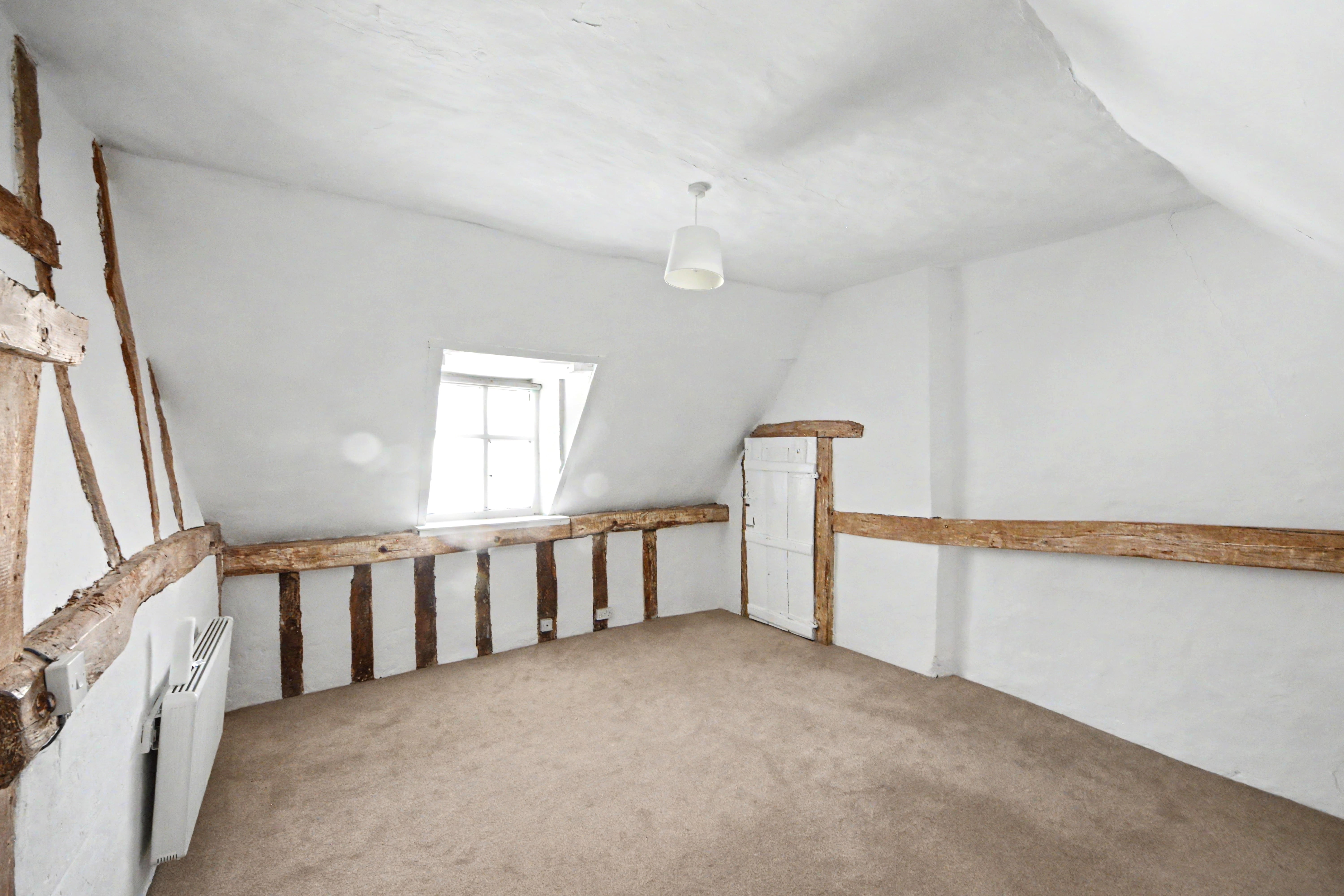 Image 9 of 16