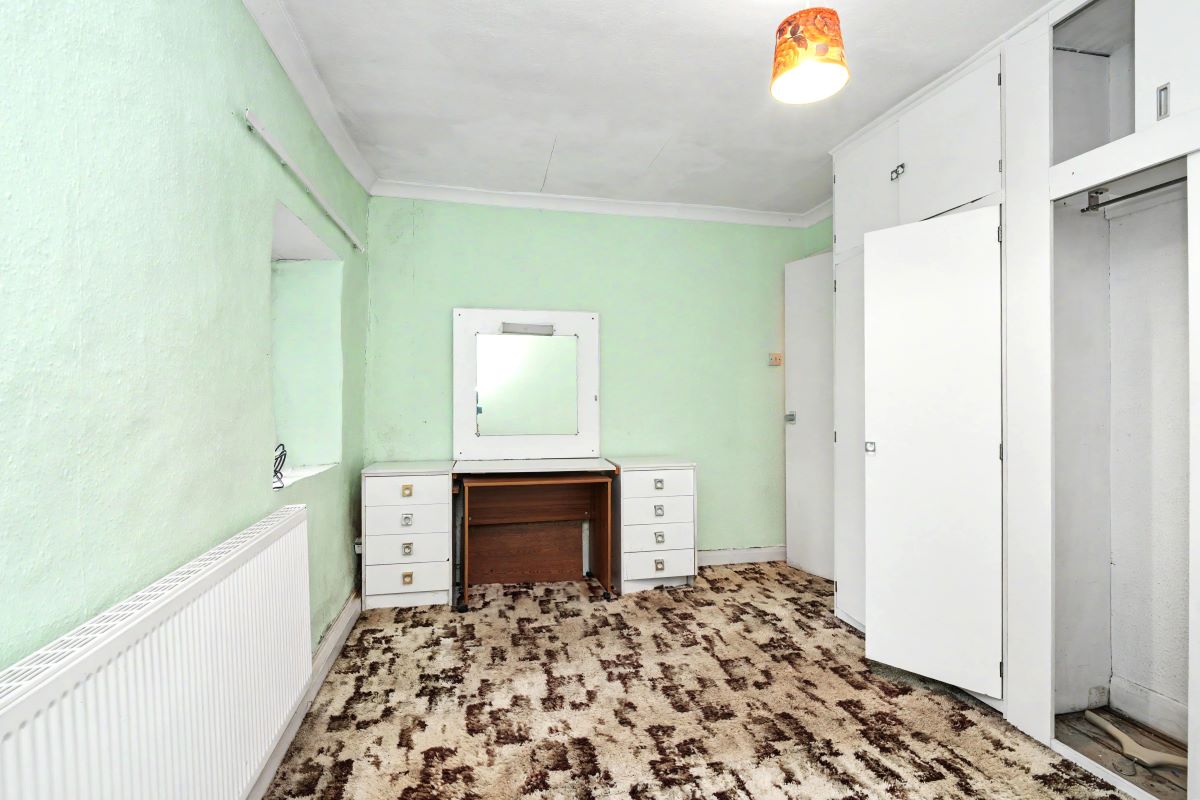 Image 12 of 16