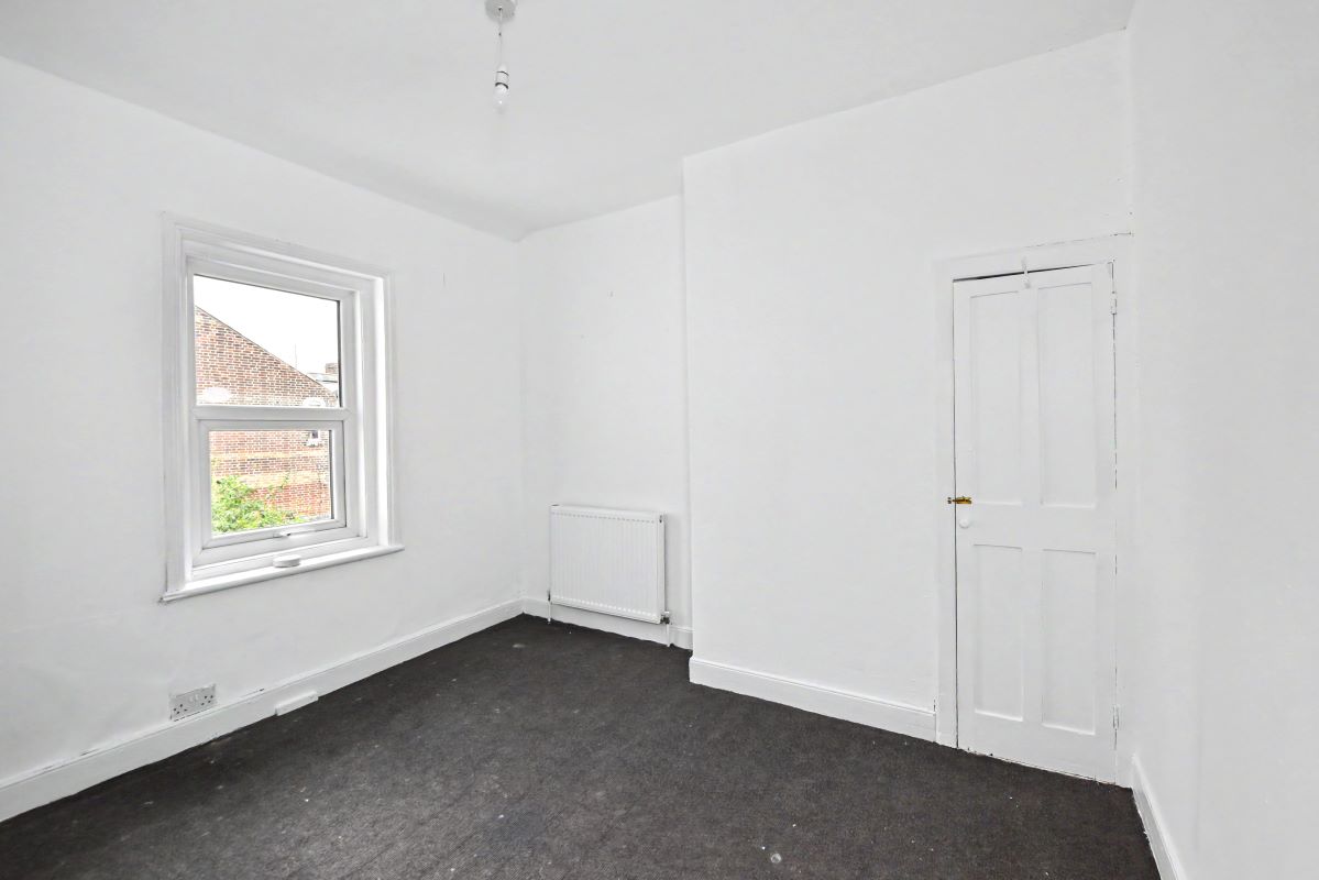 Image 11 of 19