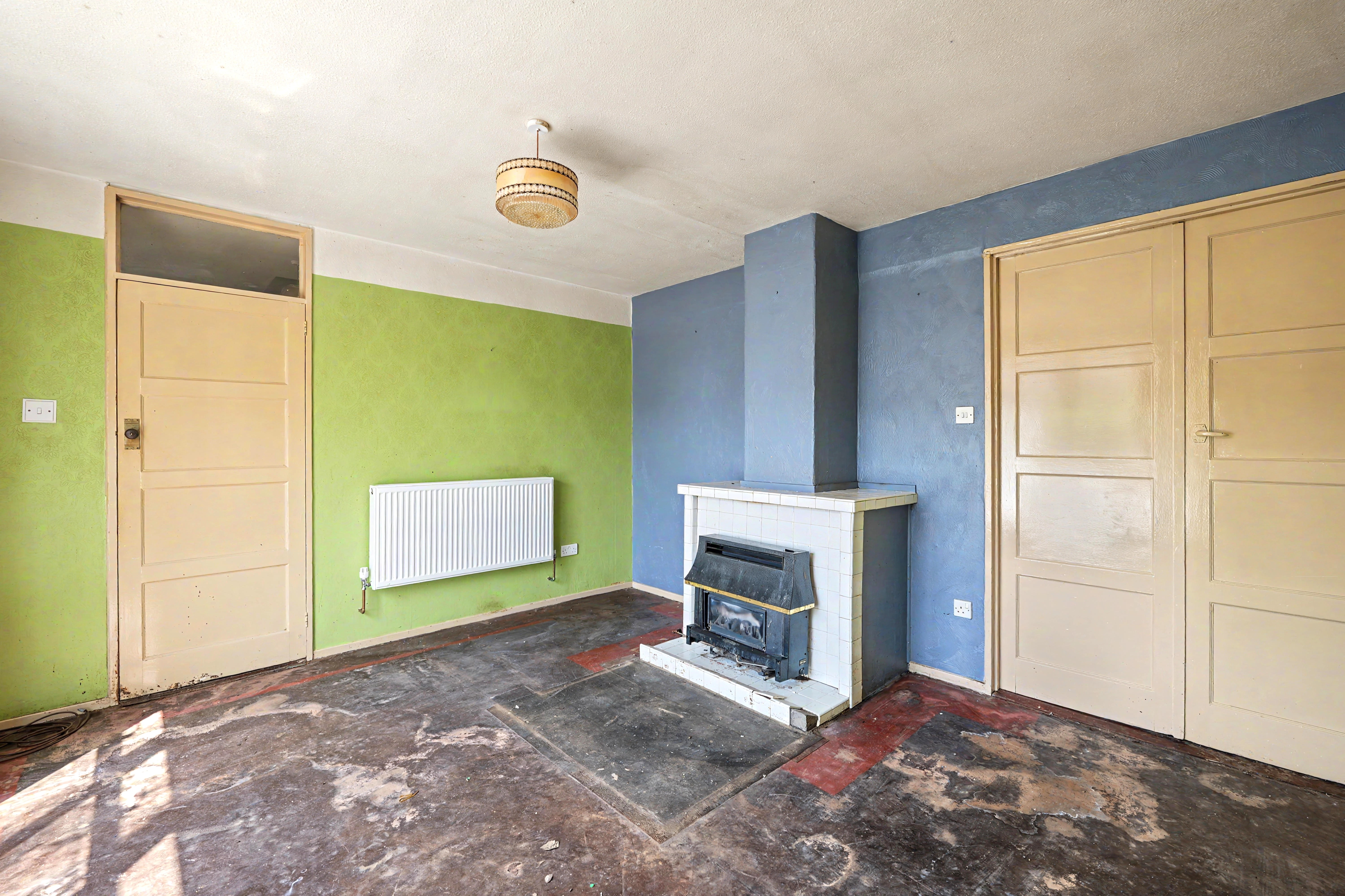 Image 2 of 19