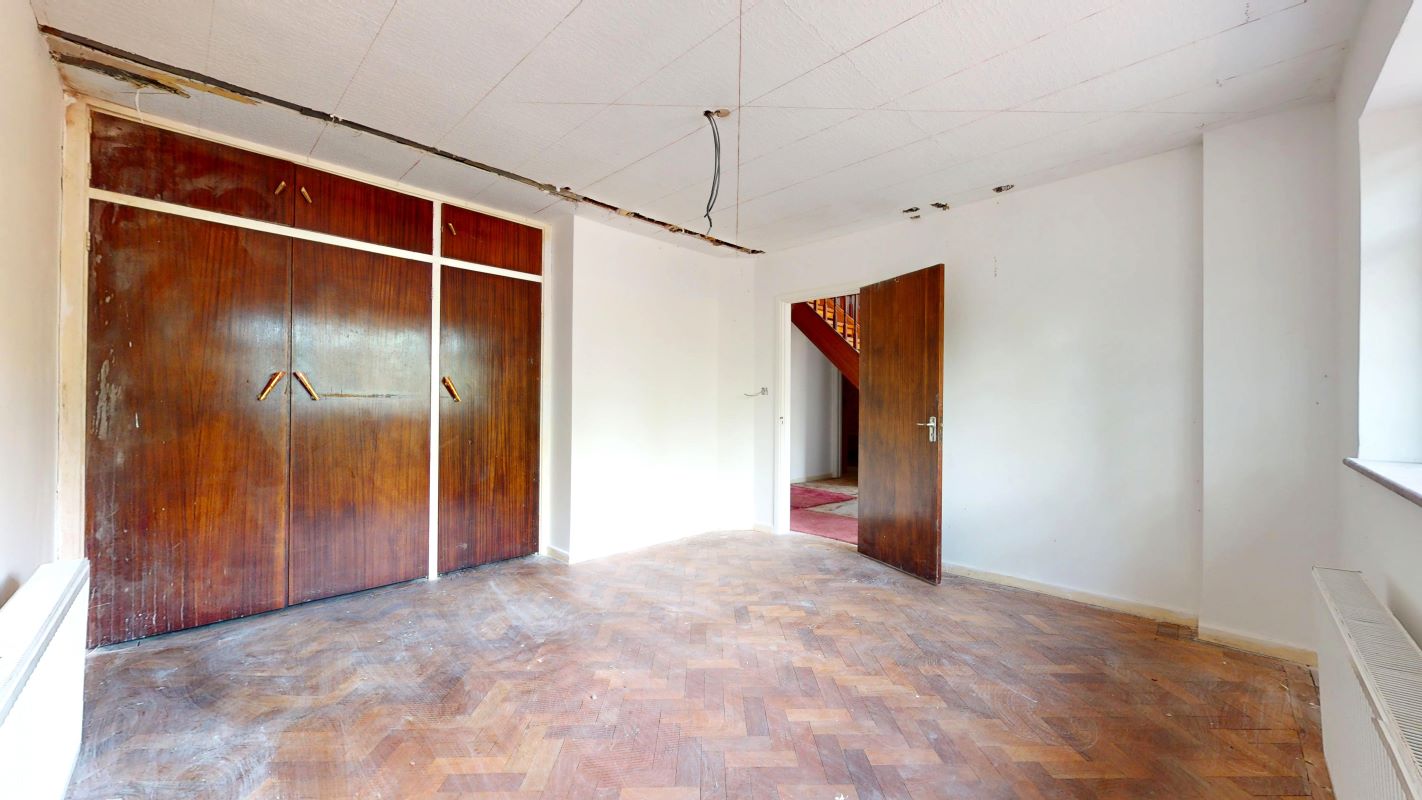 Image 10 of 29