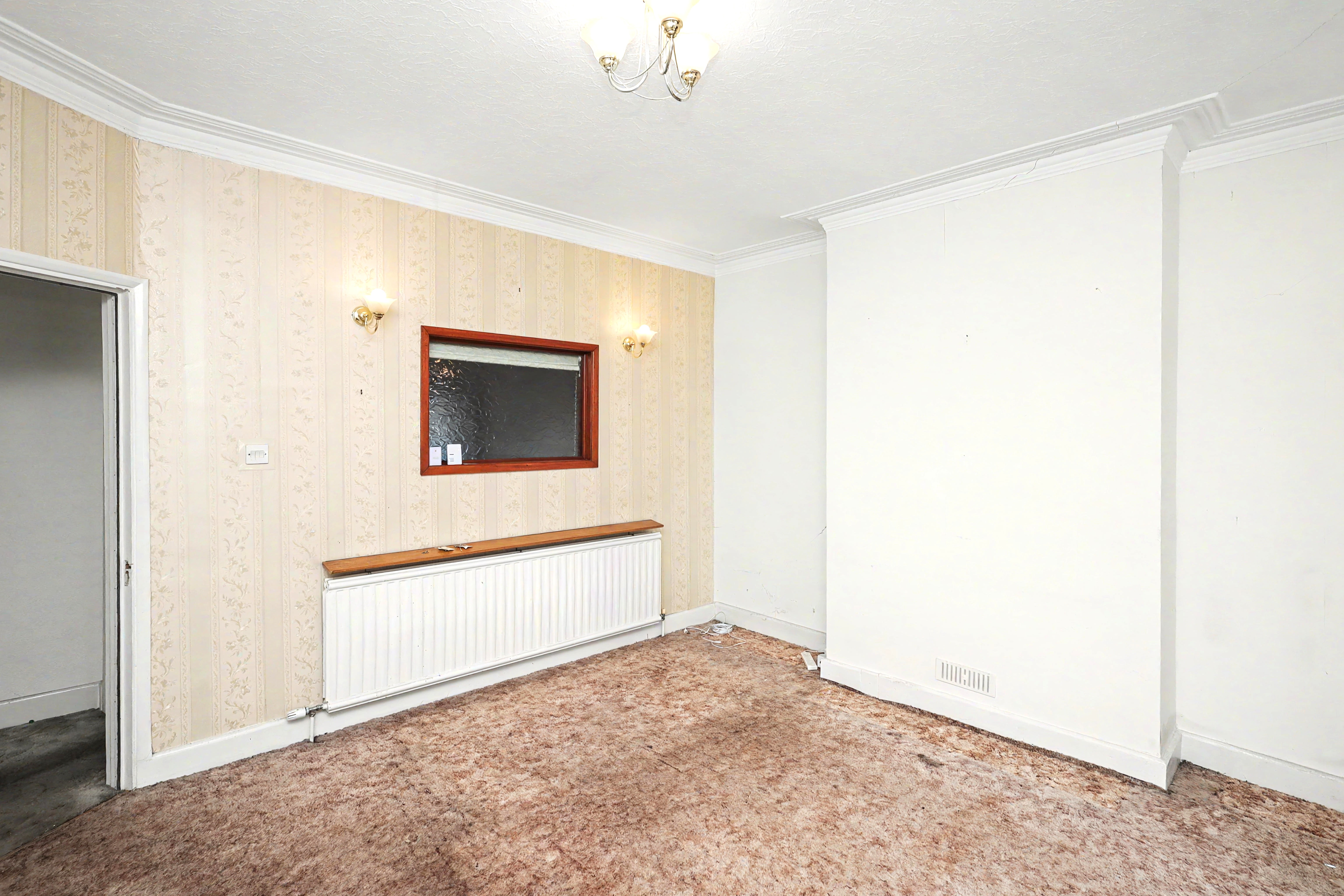 Image 3 of 20