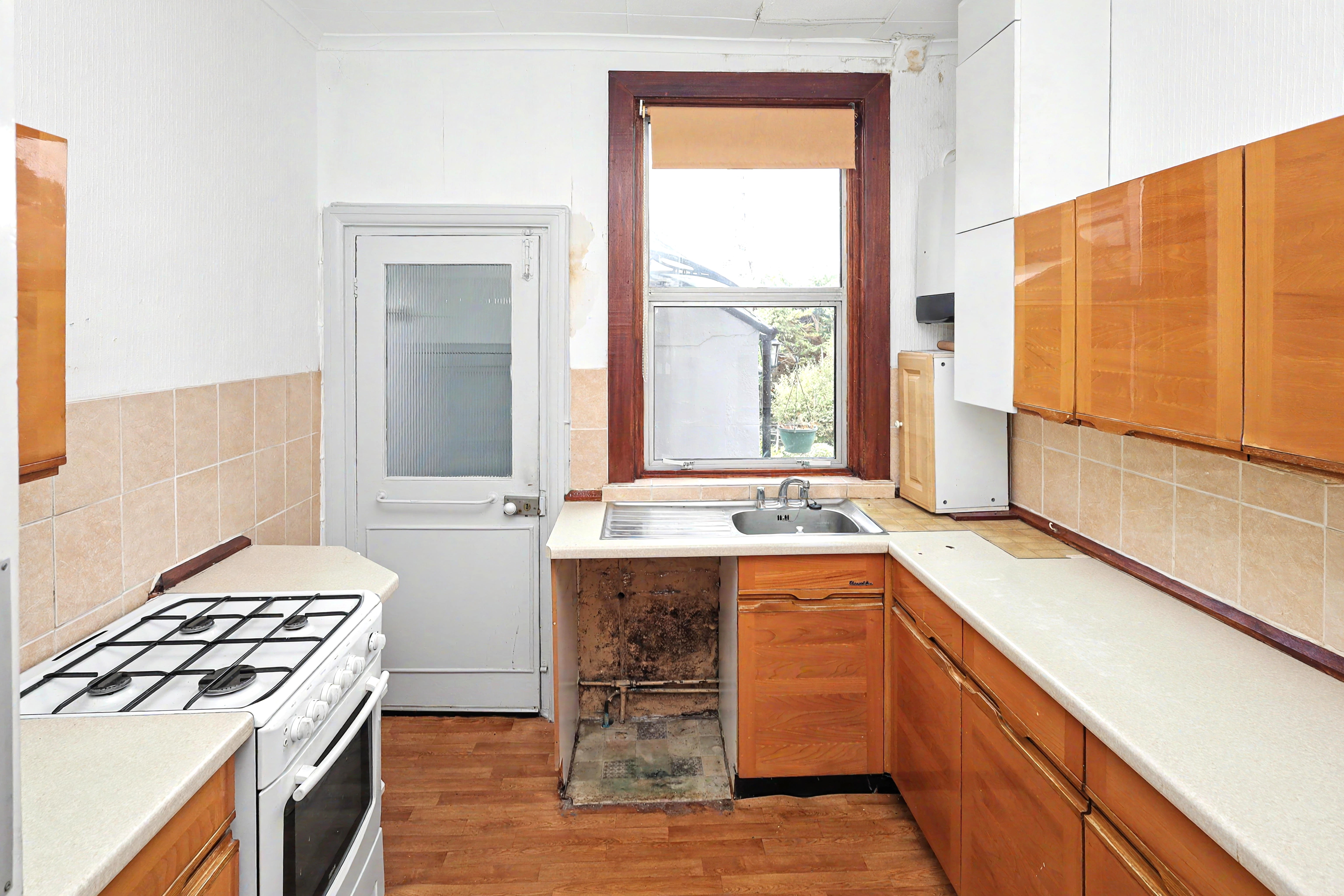 Image 6 of 20