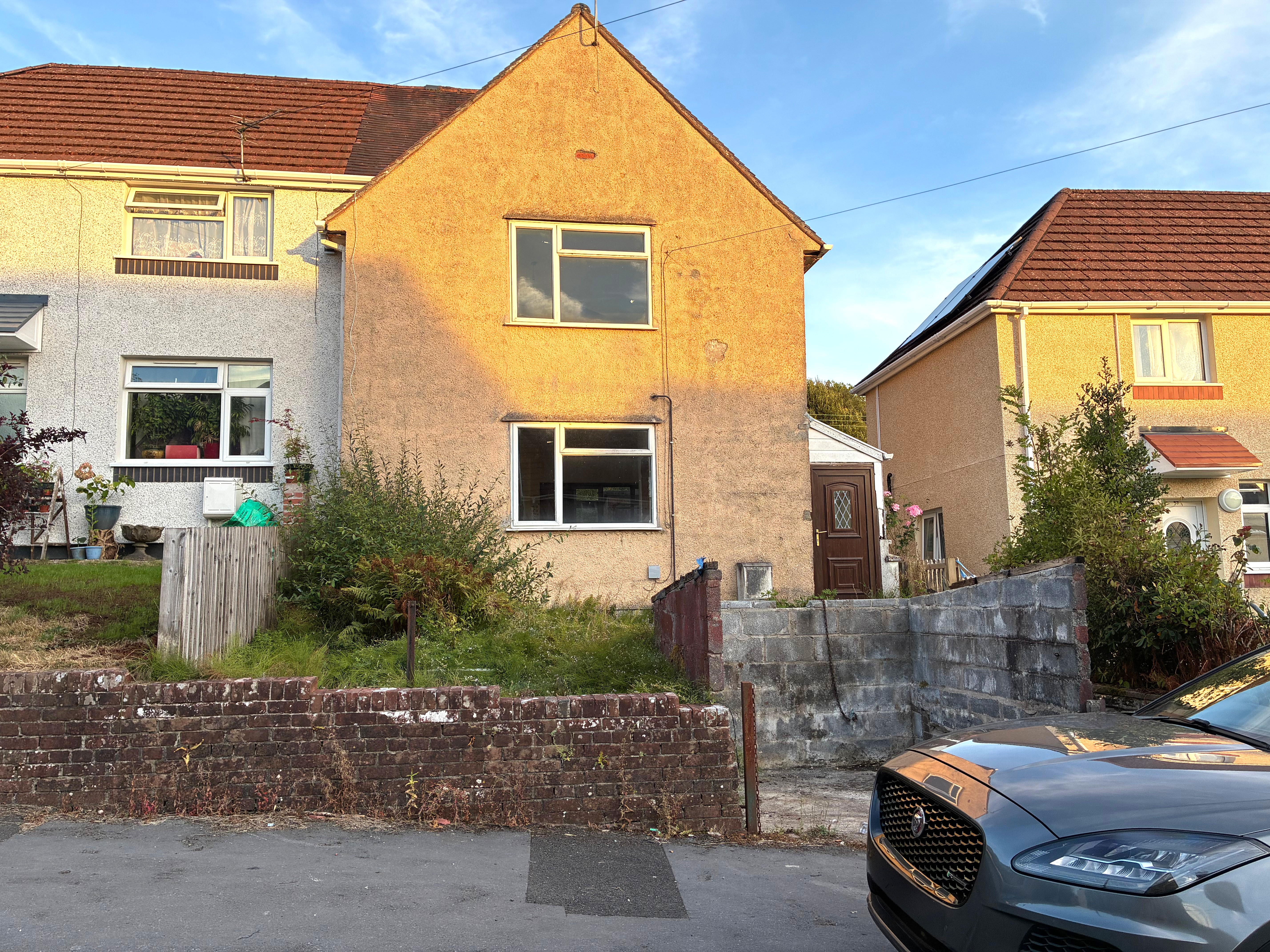 Image 1 of 6