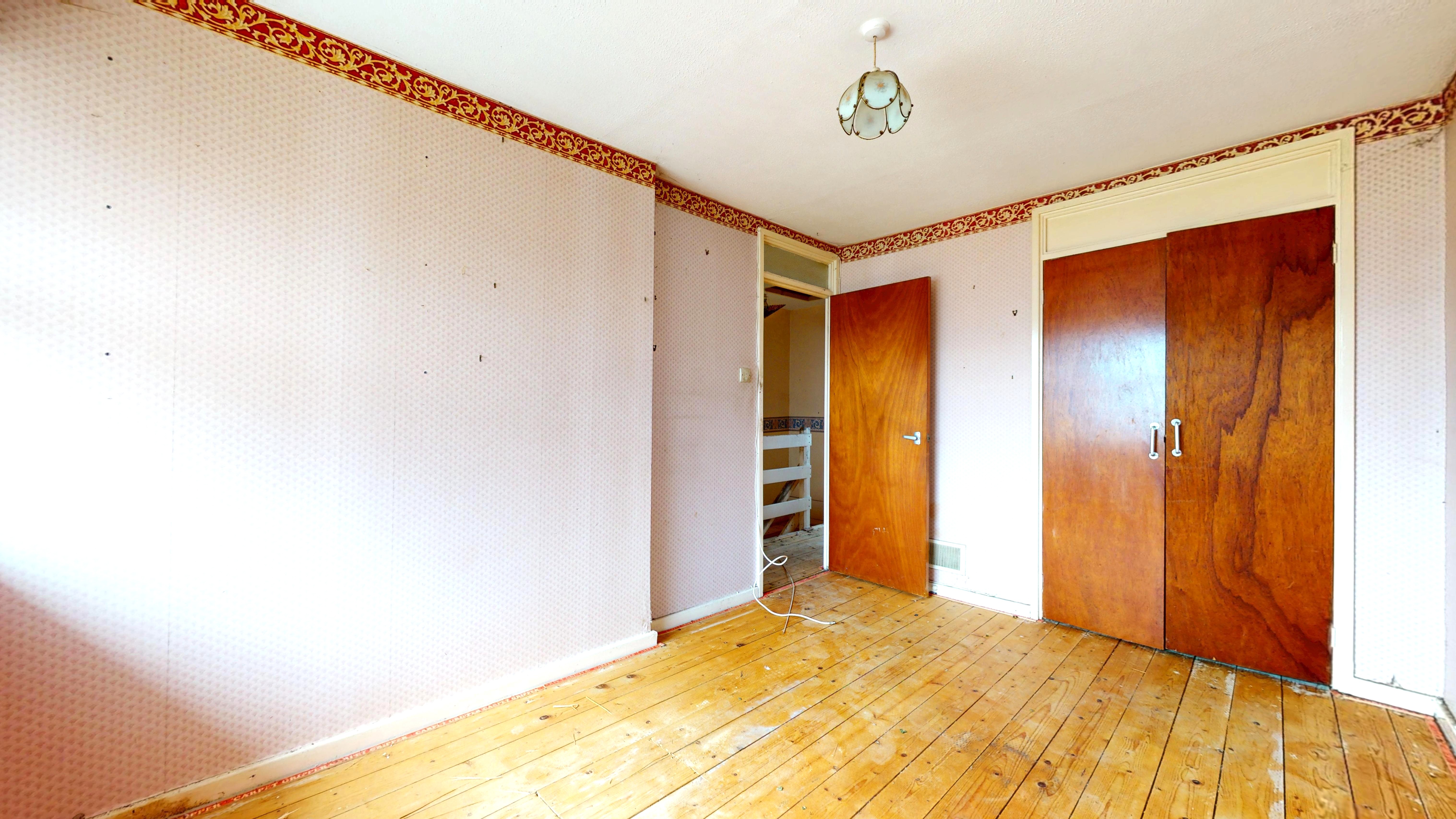 Image 7 of 10