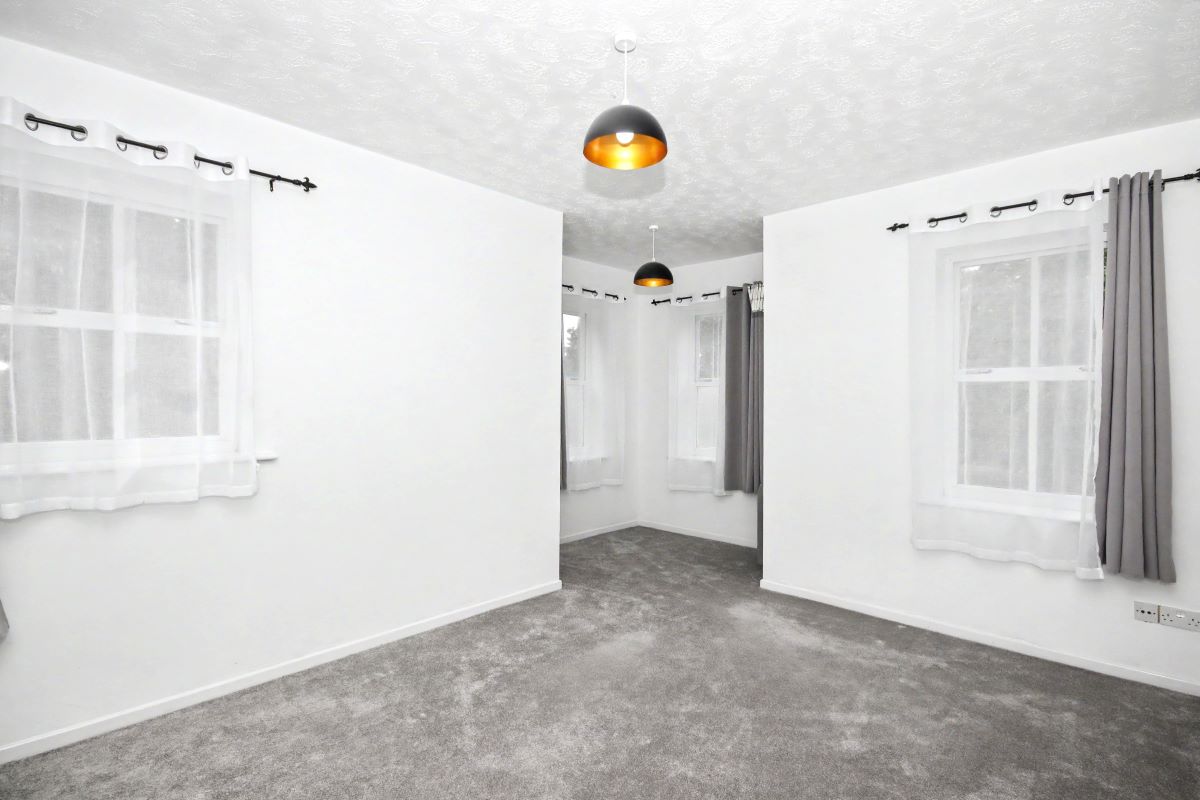 Image 3 of 12