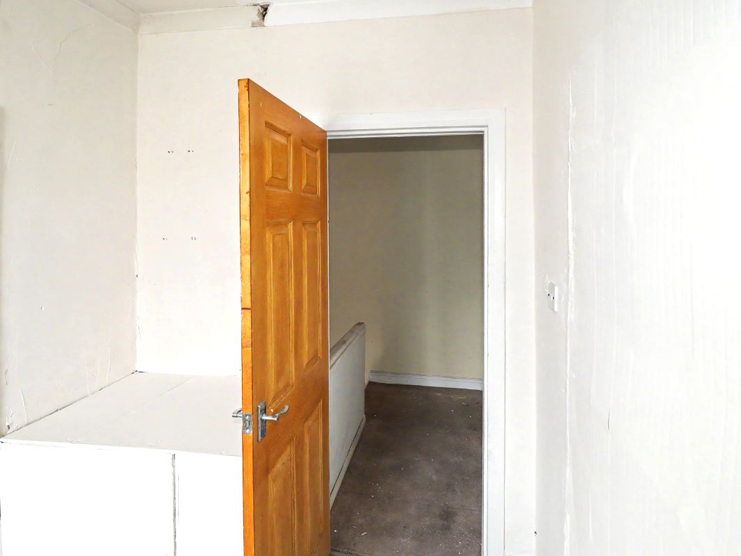 Image 10 of 12