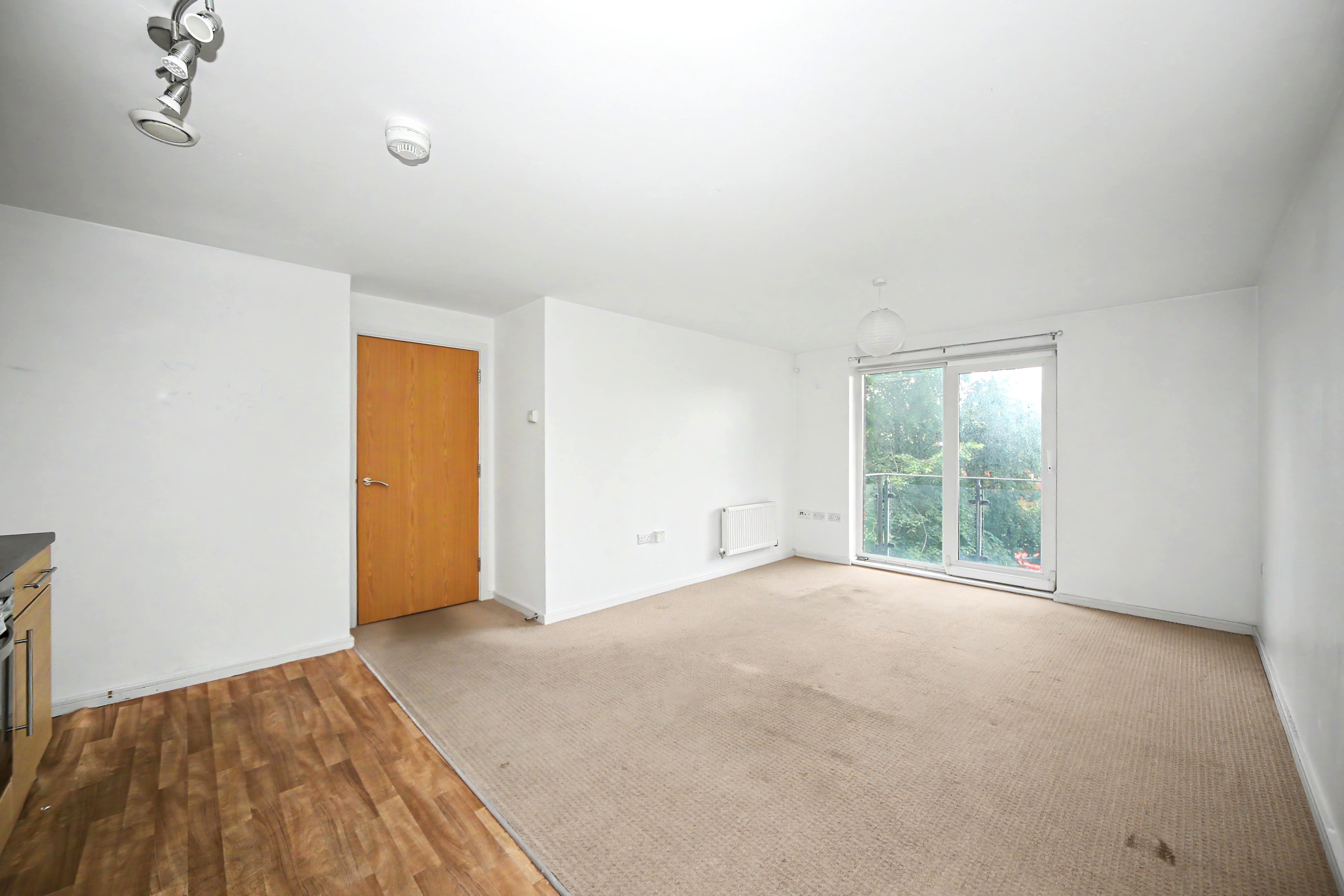 Image 2 of 18