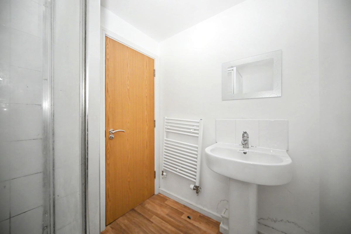 Image 11 of 18