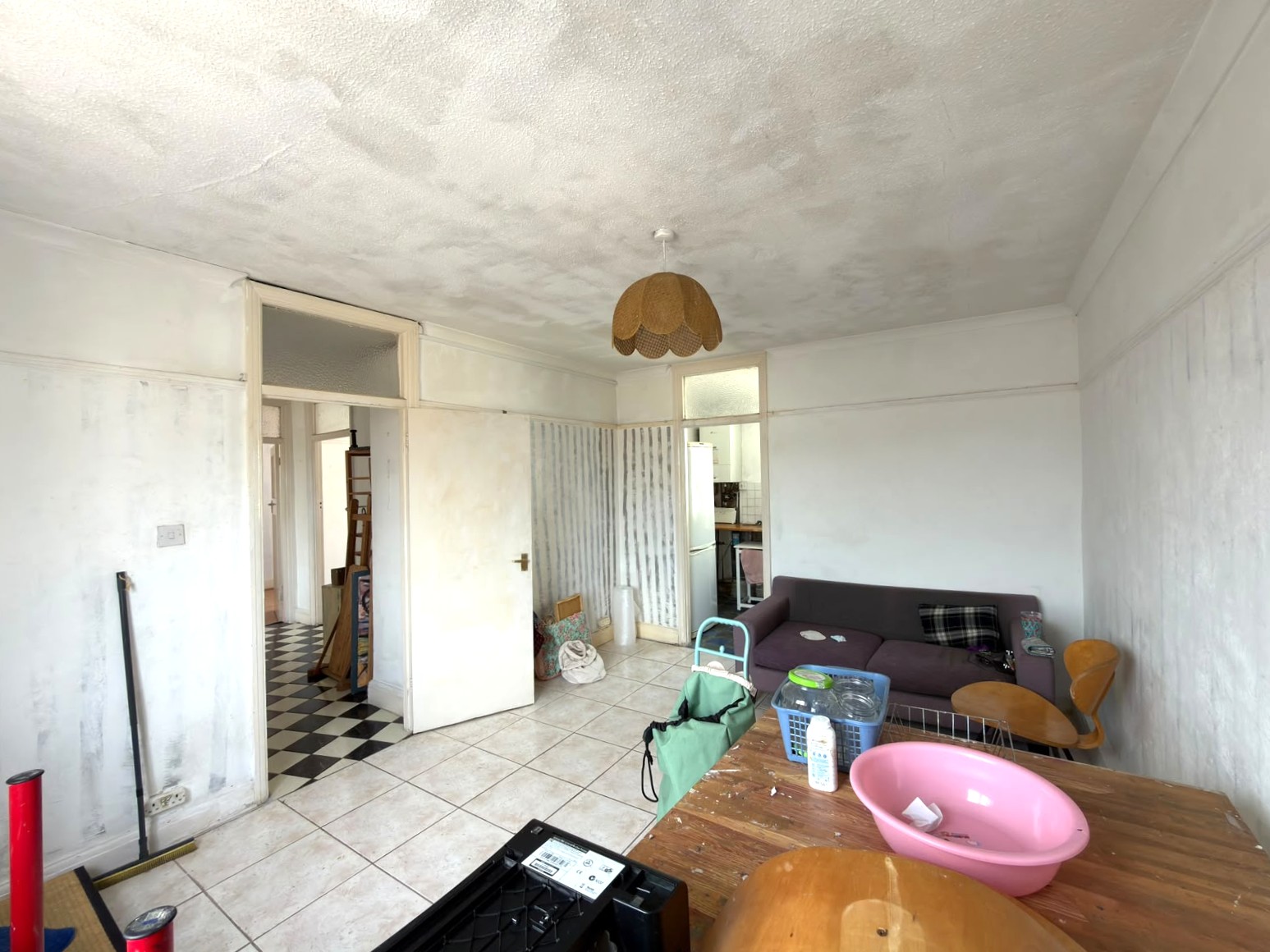 Image 3 of 9