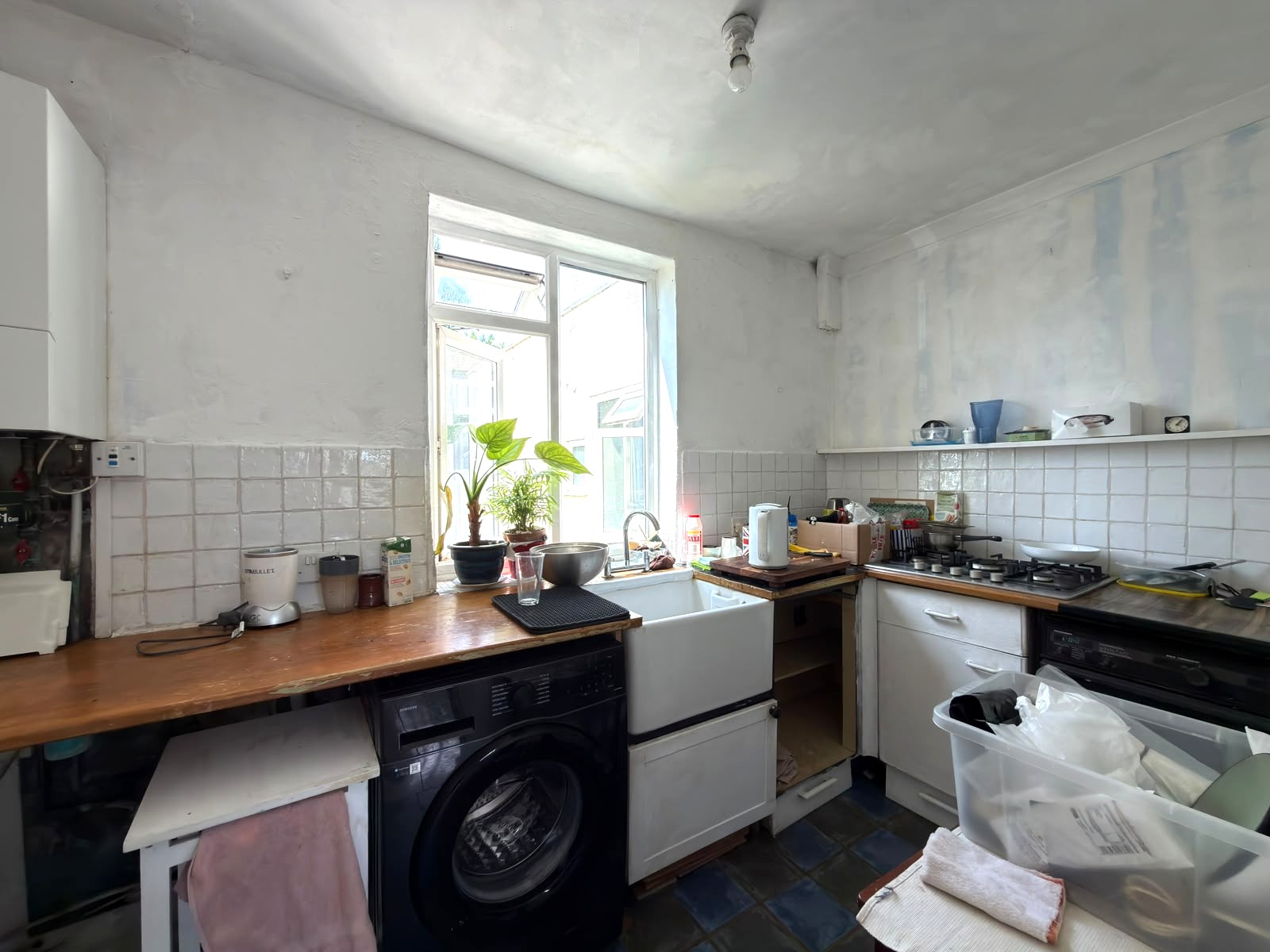 Image 4 of 9