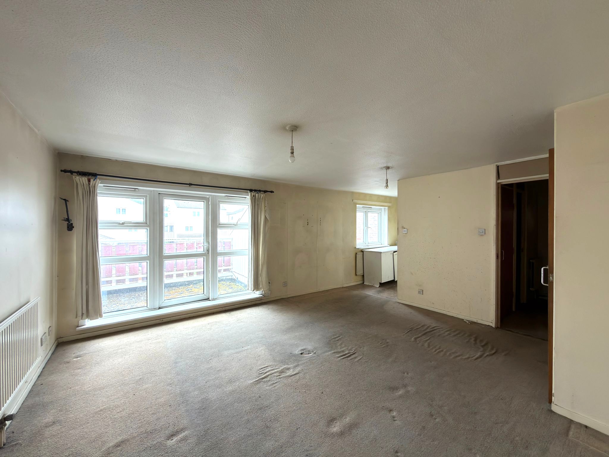Image 2 of 11