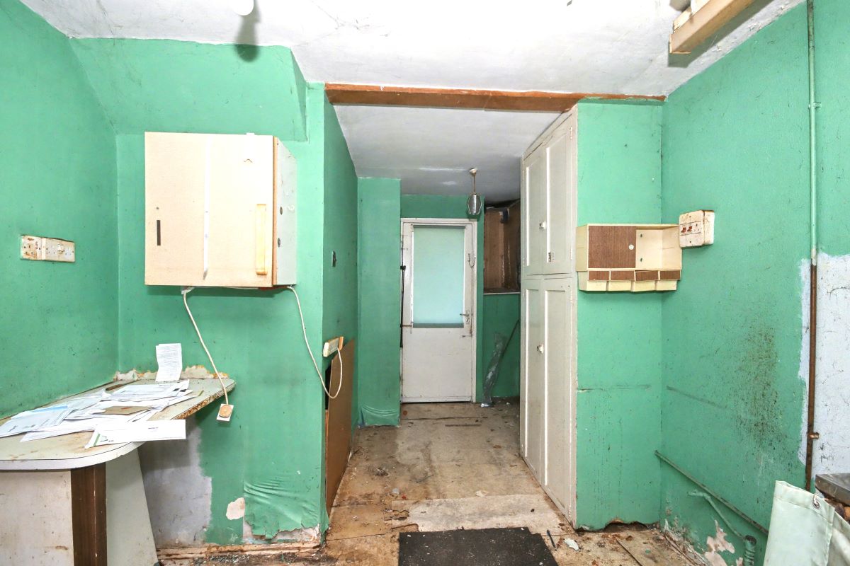 Image 6 of 15