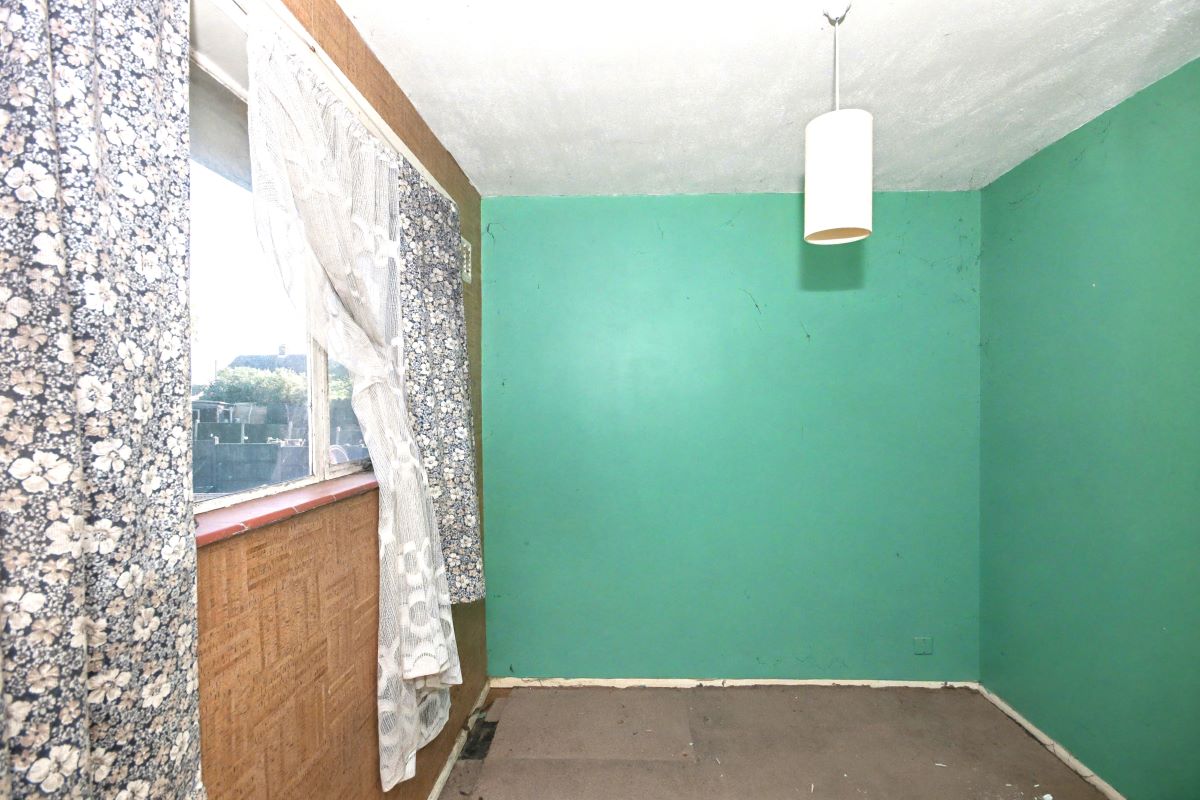 Image 11 of 15