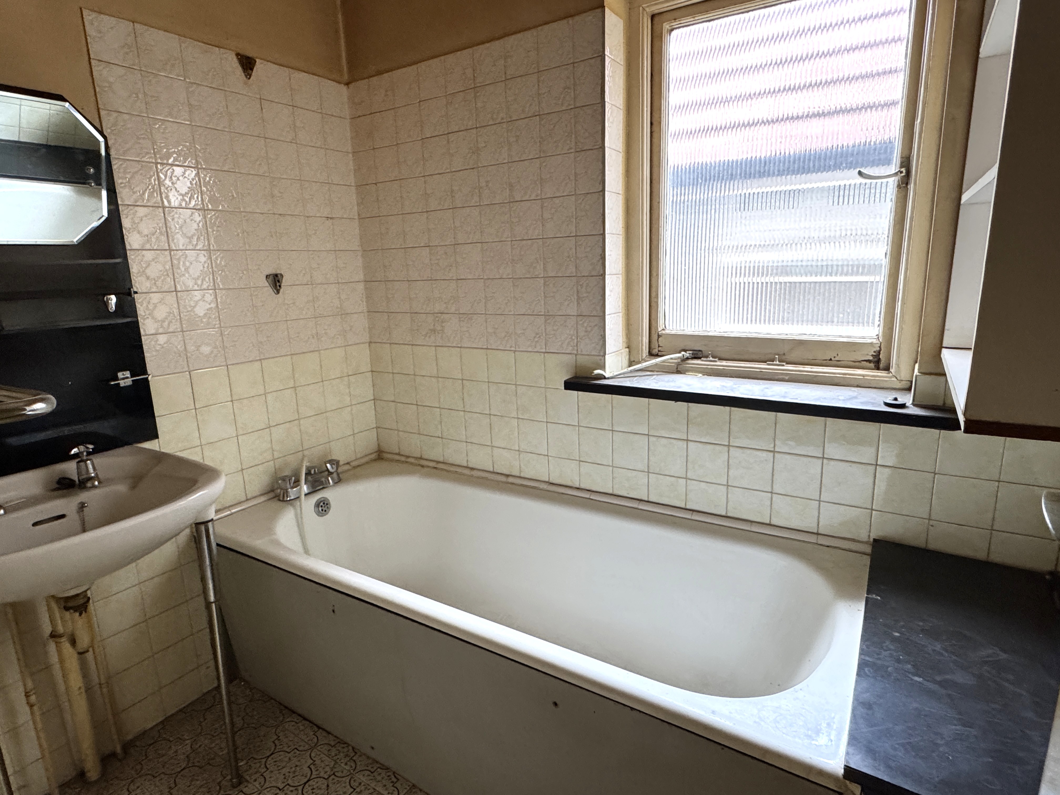 Image 19 of 22