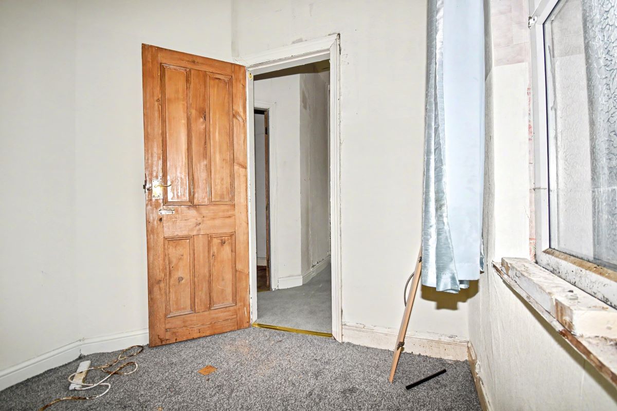 Image 8 of 11
