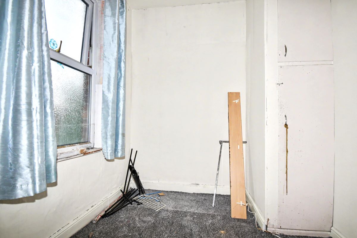 Image 7 of 11