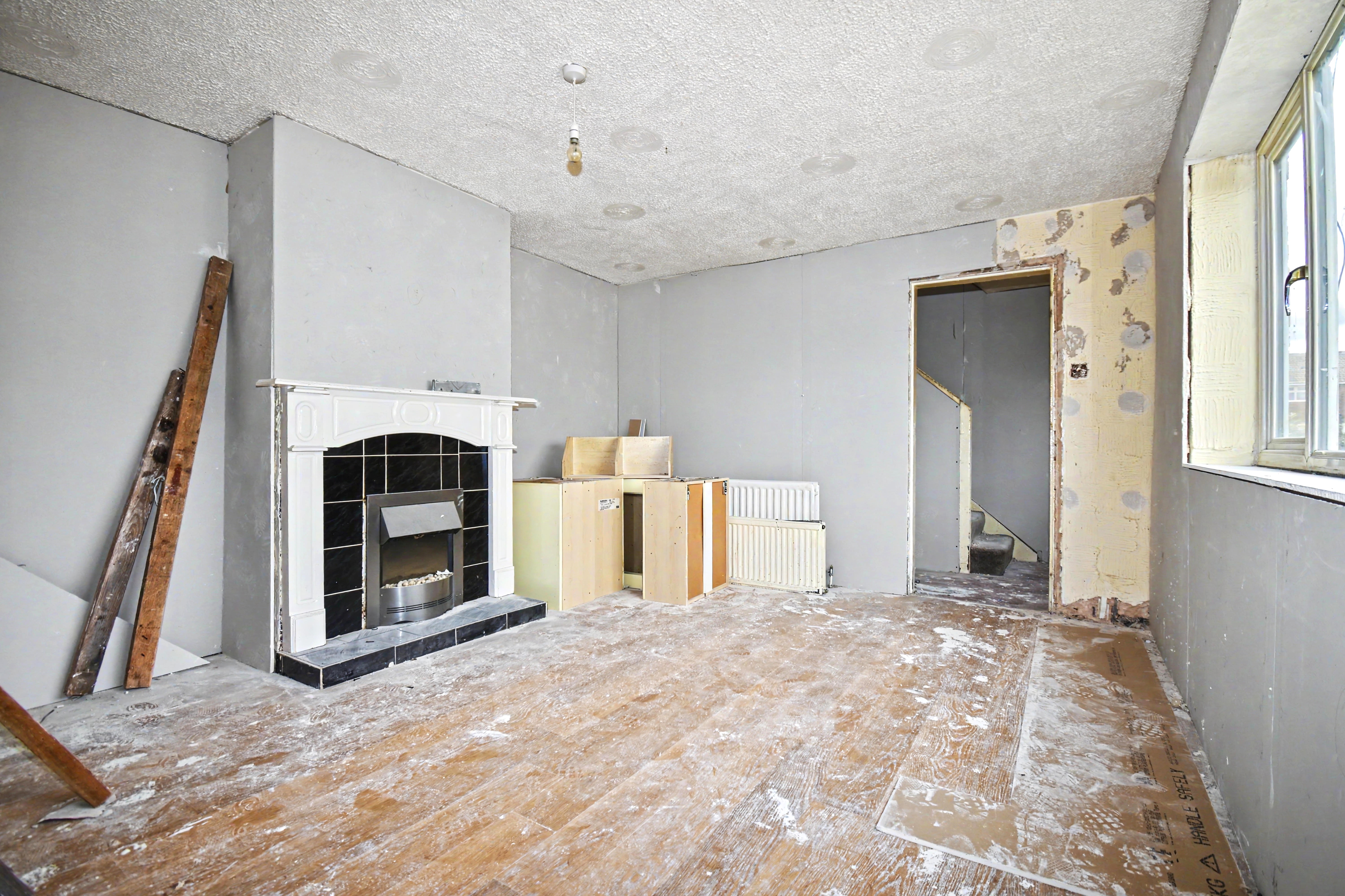 Image 2 of 17