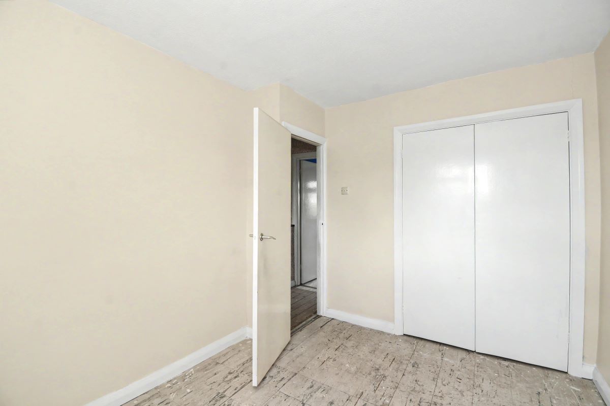 Image 11 of 13