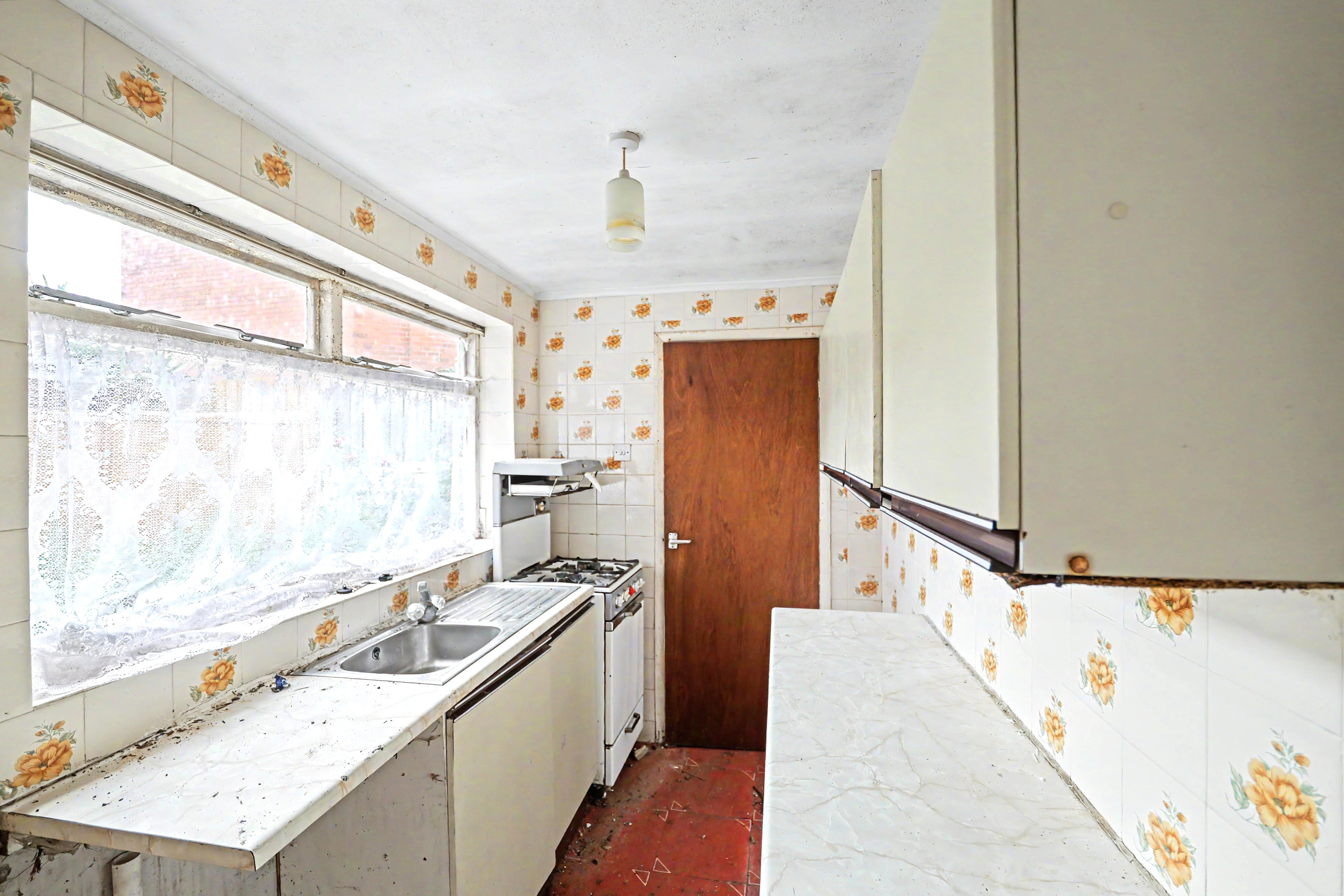 Image 7 of 14