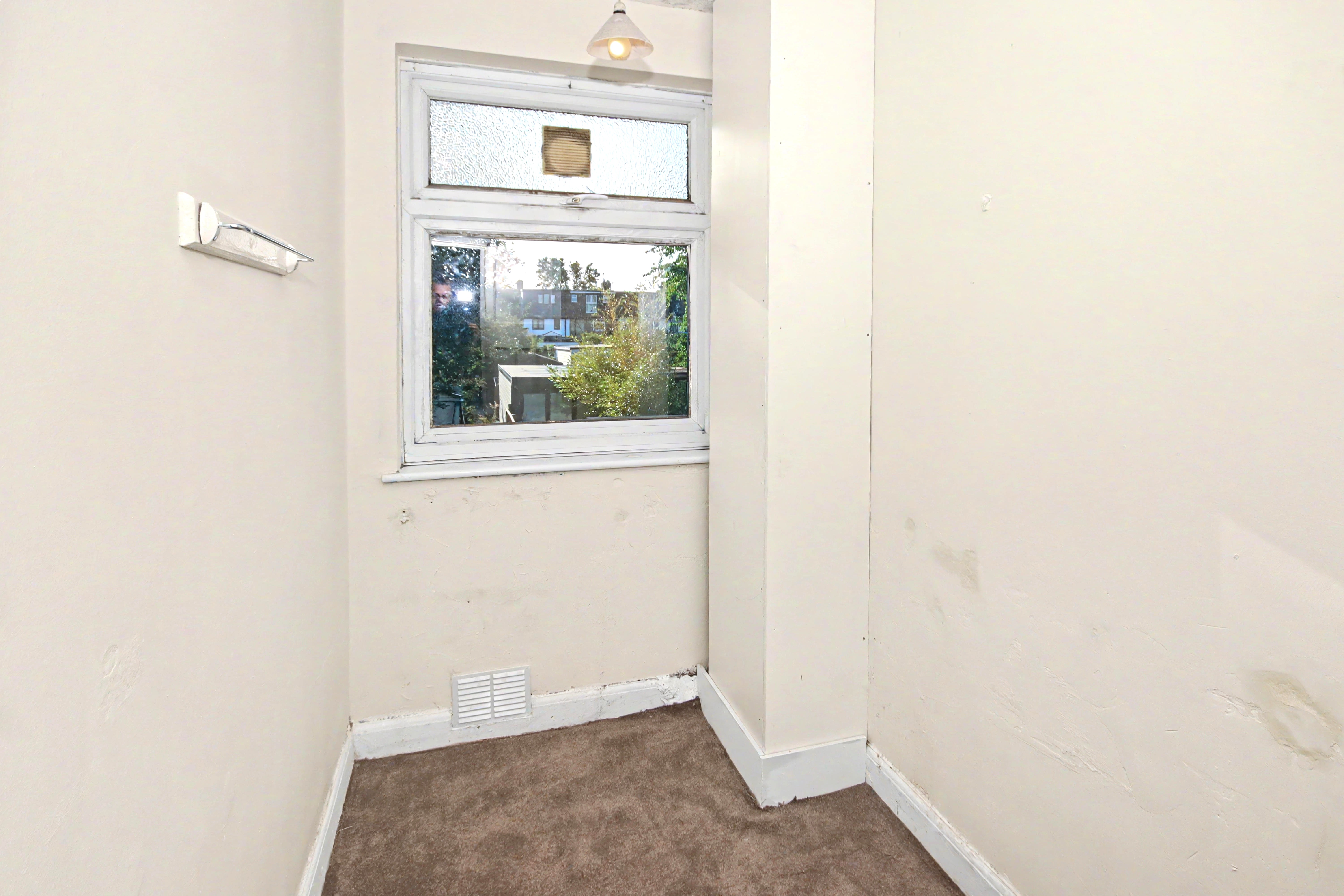 Image 11 of 16