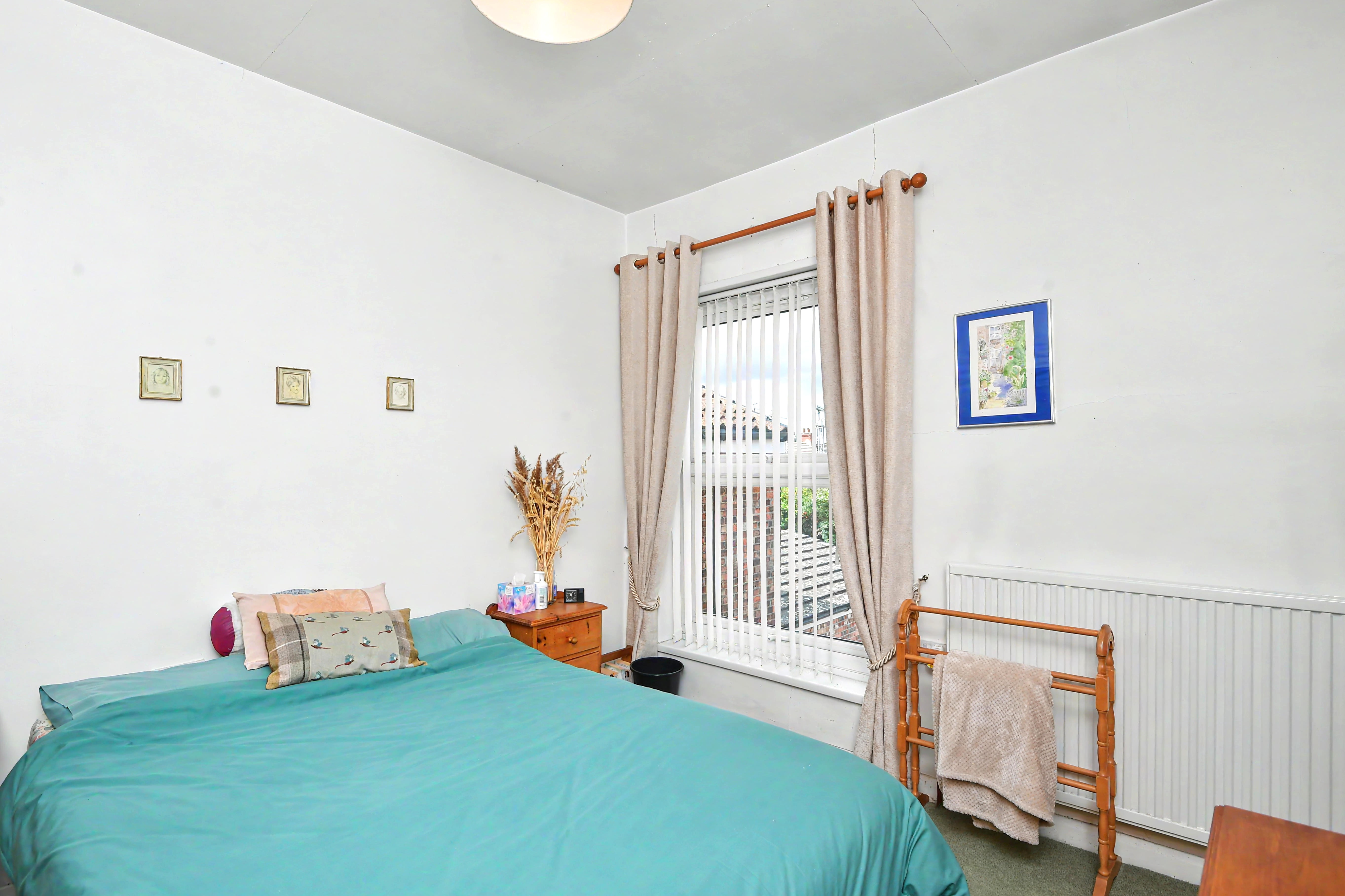 Image 11 of 19