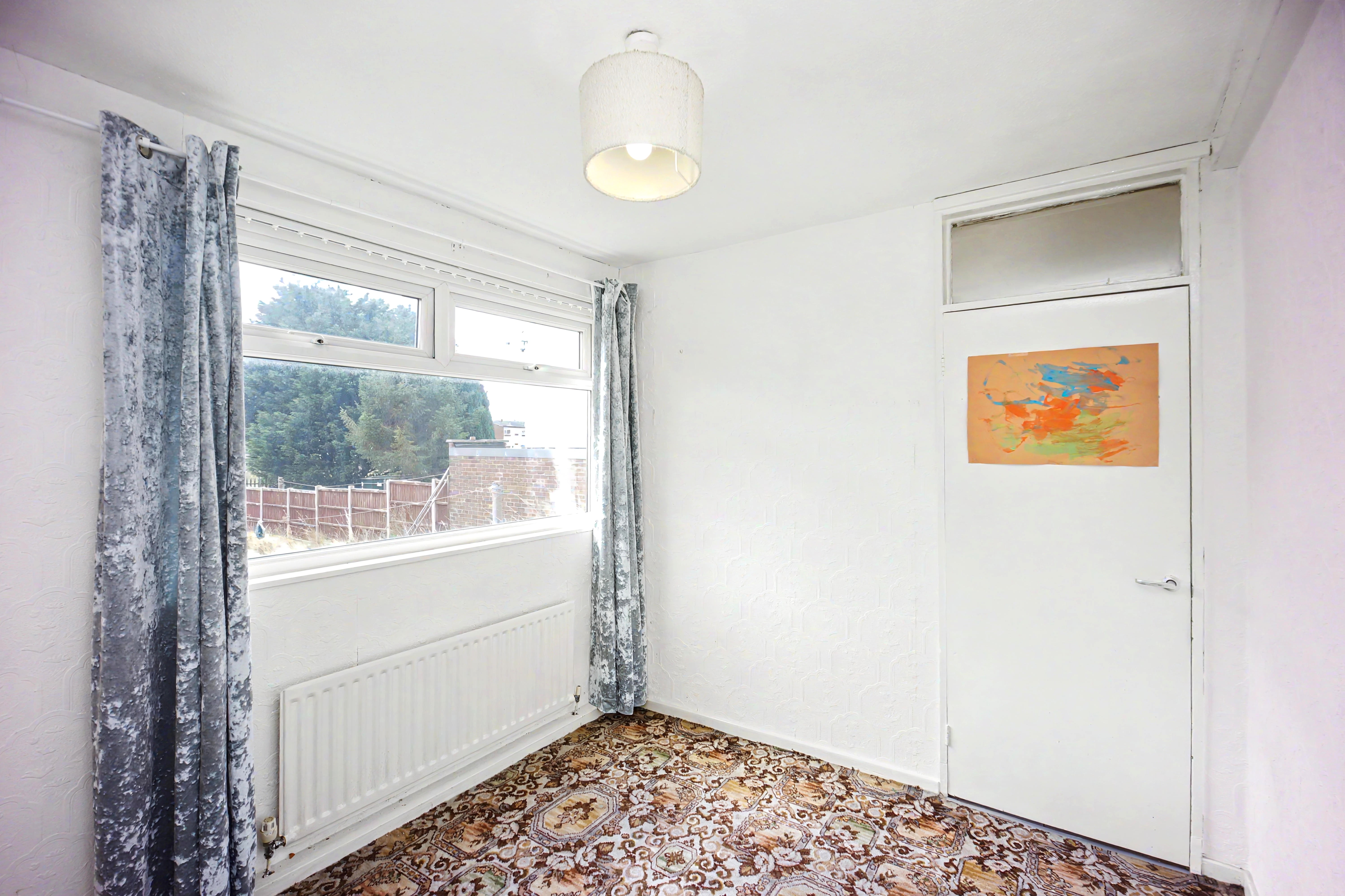Image 4 of 21