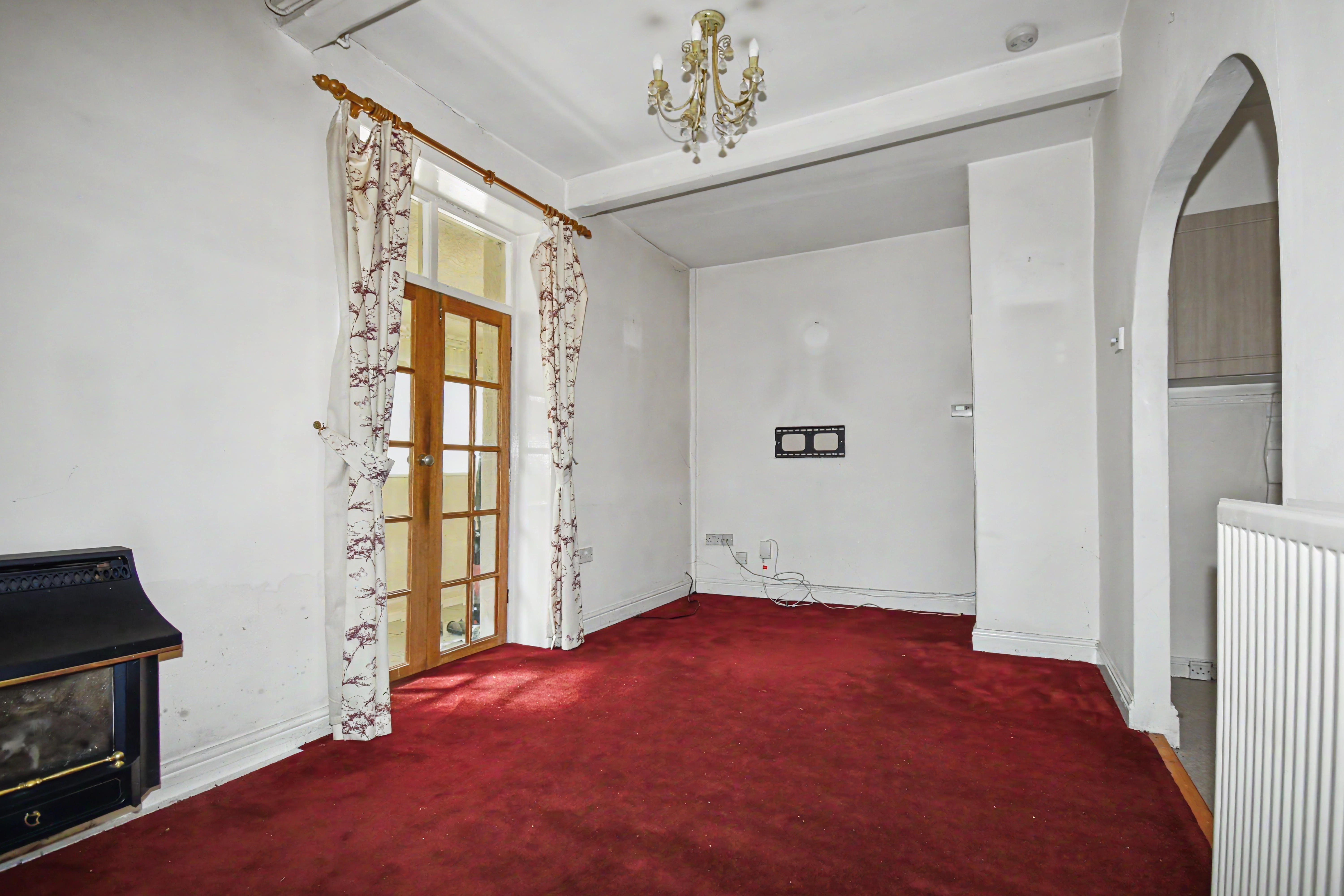 Image 3 of 16