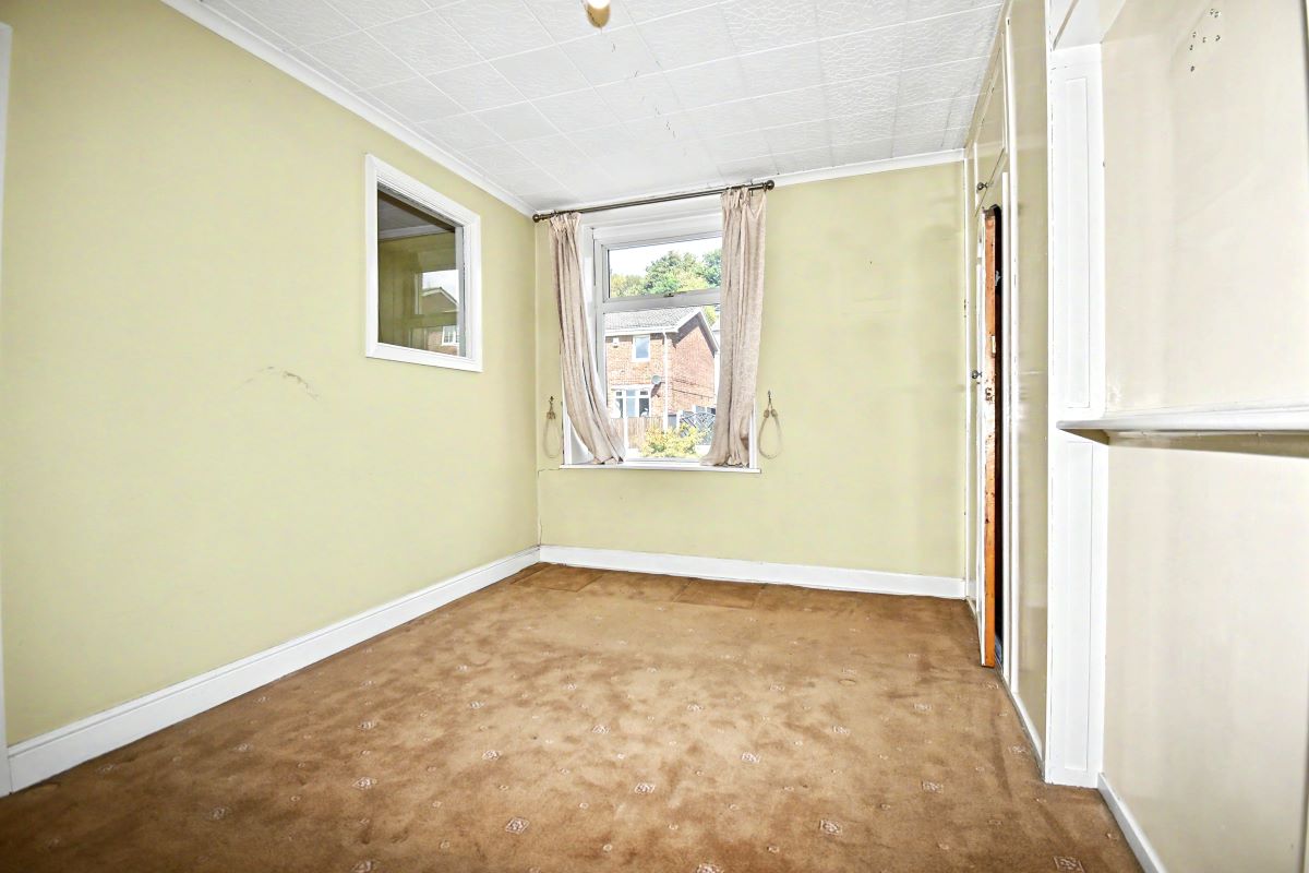 Image 8 of 16