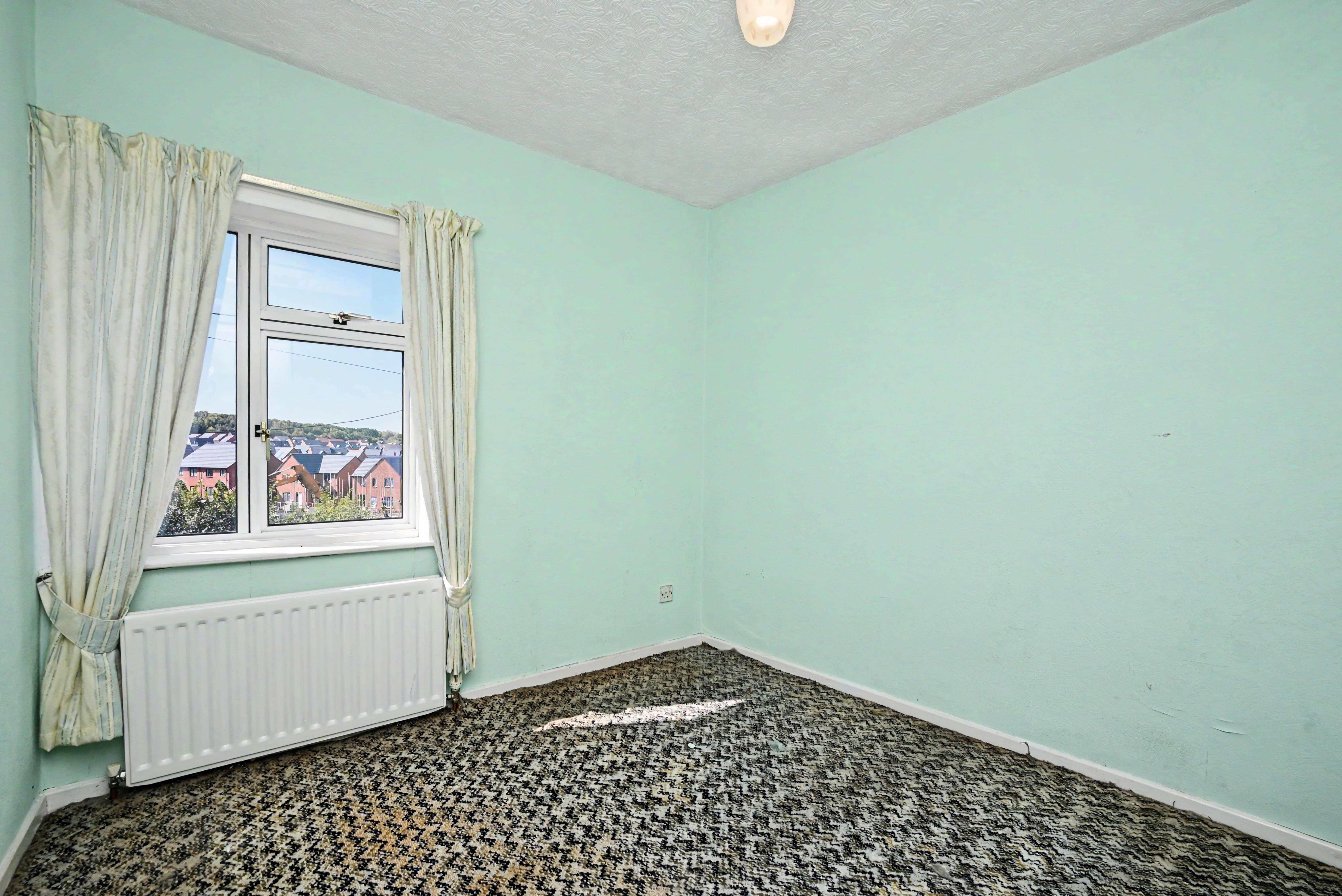 Image 10 of 19