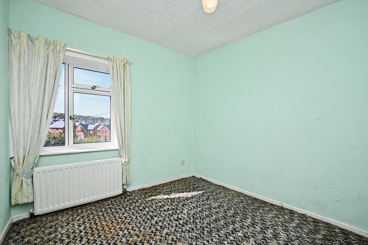 Image 10 of 19