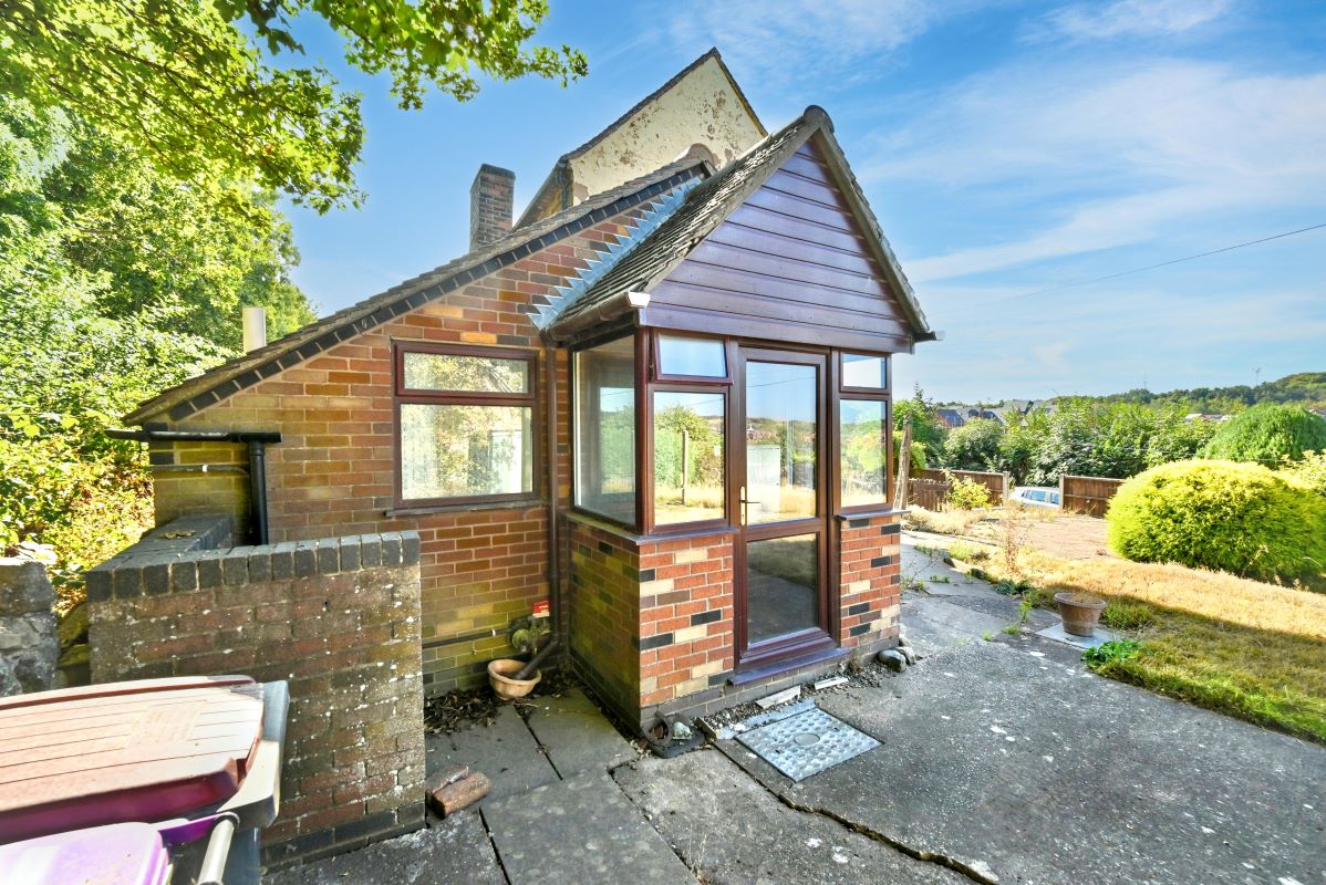 Image 15 of 19