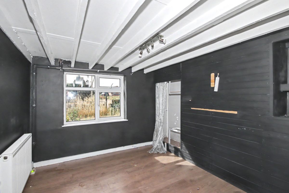 Image 11 of 21