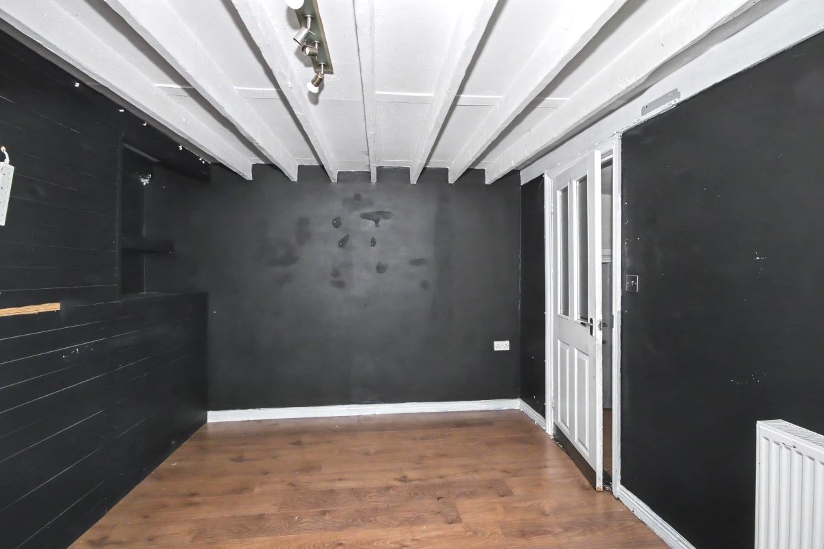 Image 12 of 21